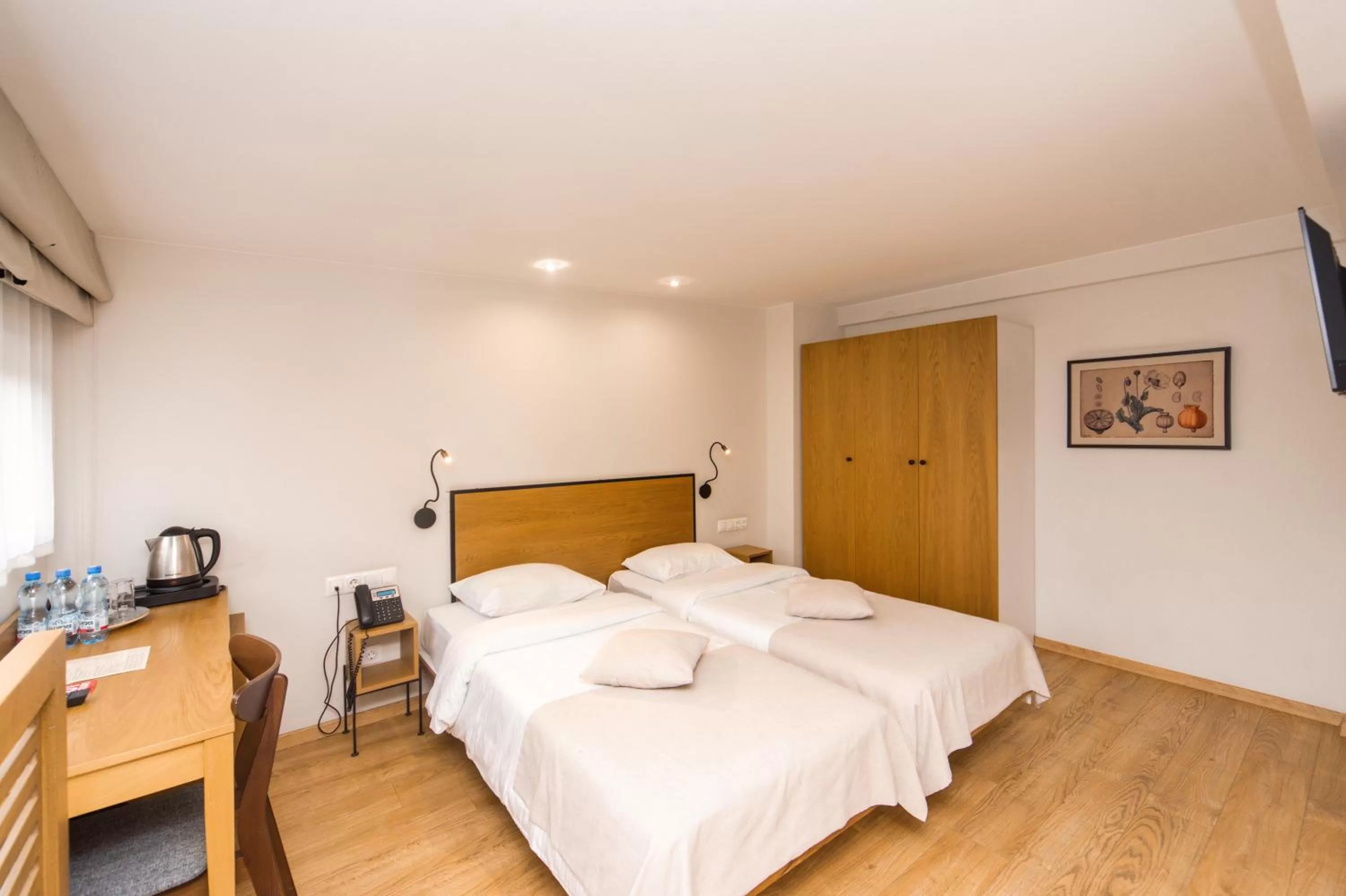 Property building, Bed in Urban Park Hotels