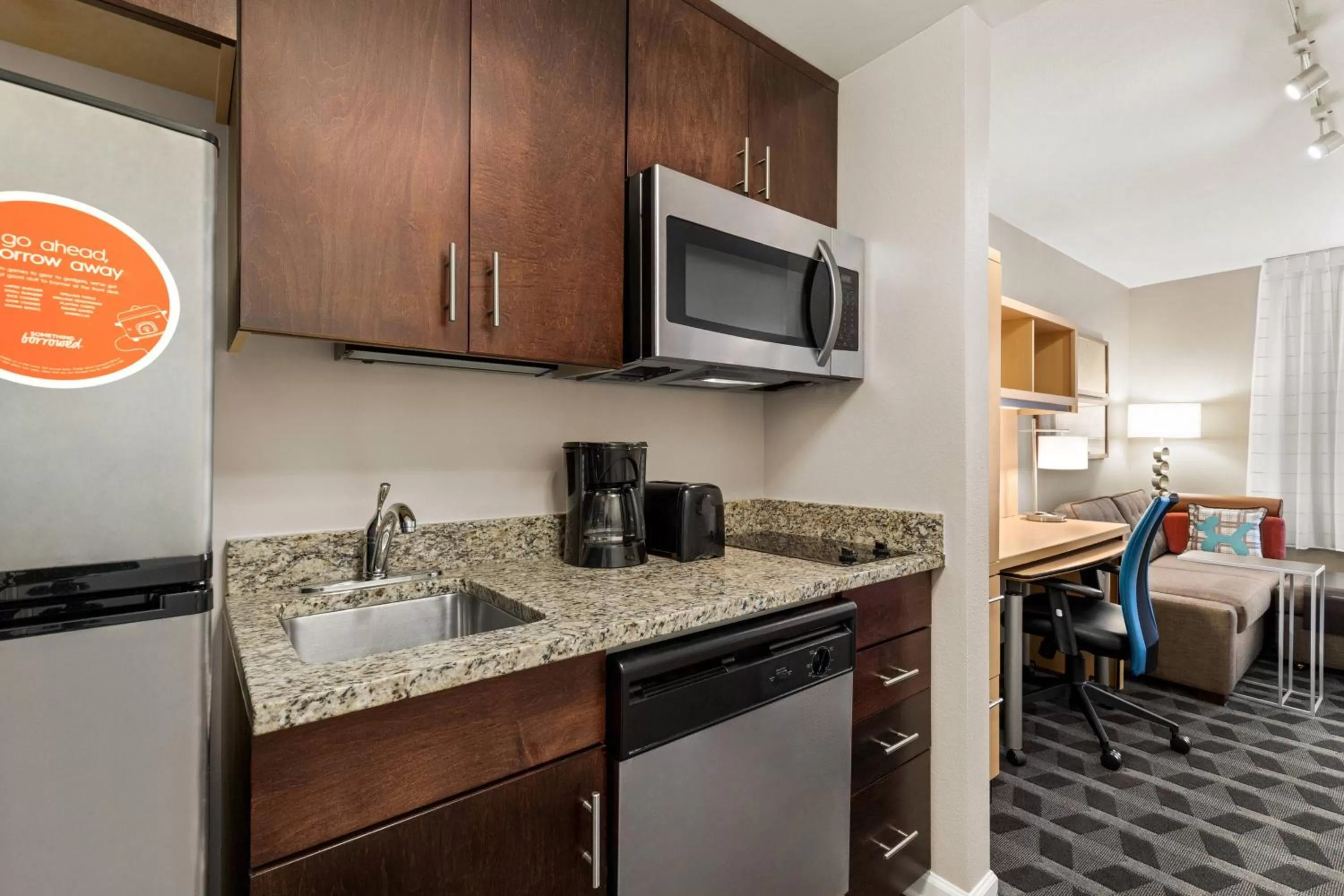 Kitchen or kitchenette in TownePlace Suites by Marriott Chattanooga Near Hamilton Place