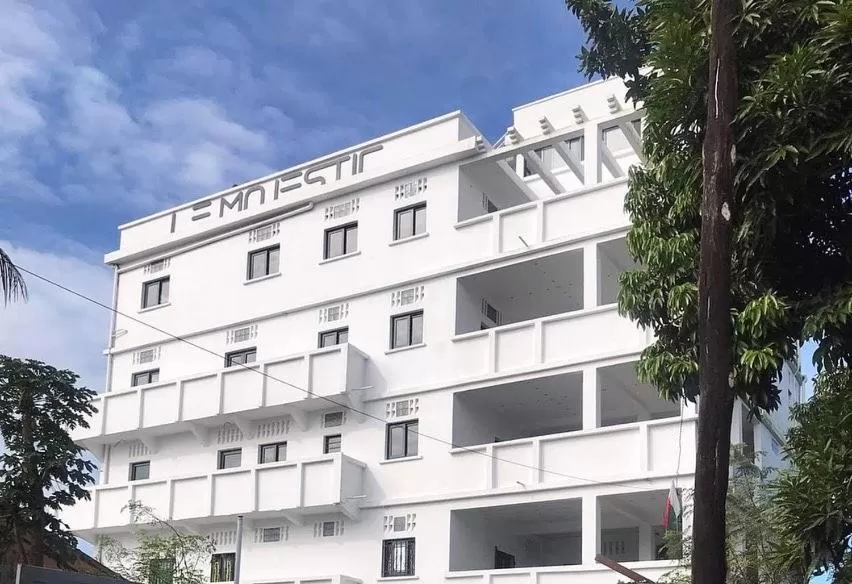 Property building in Le Majestic Toamasina Hotel