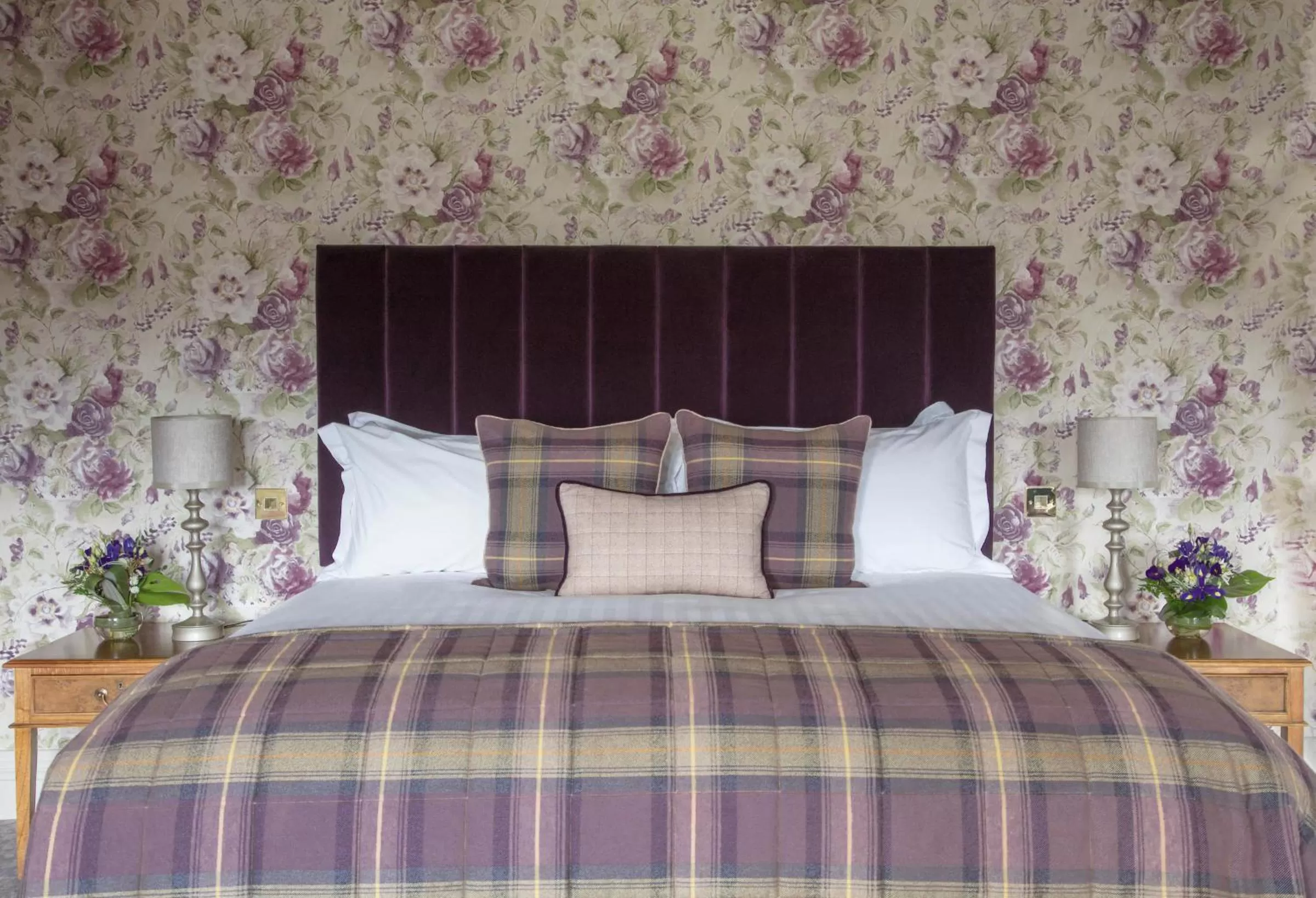 Luxury Castle Bedroom in Kilkea Castle