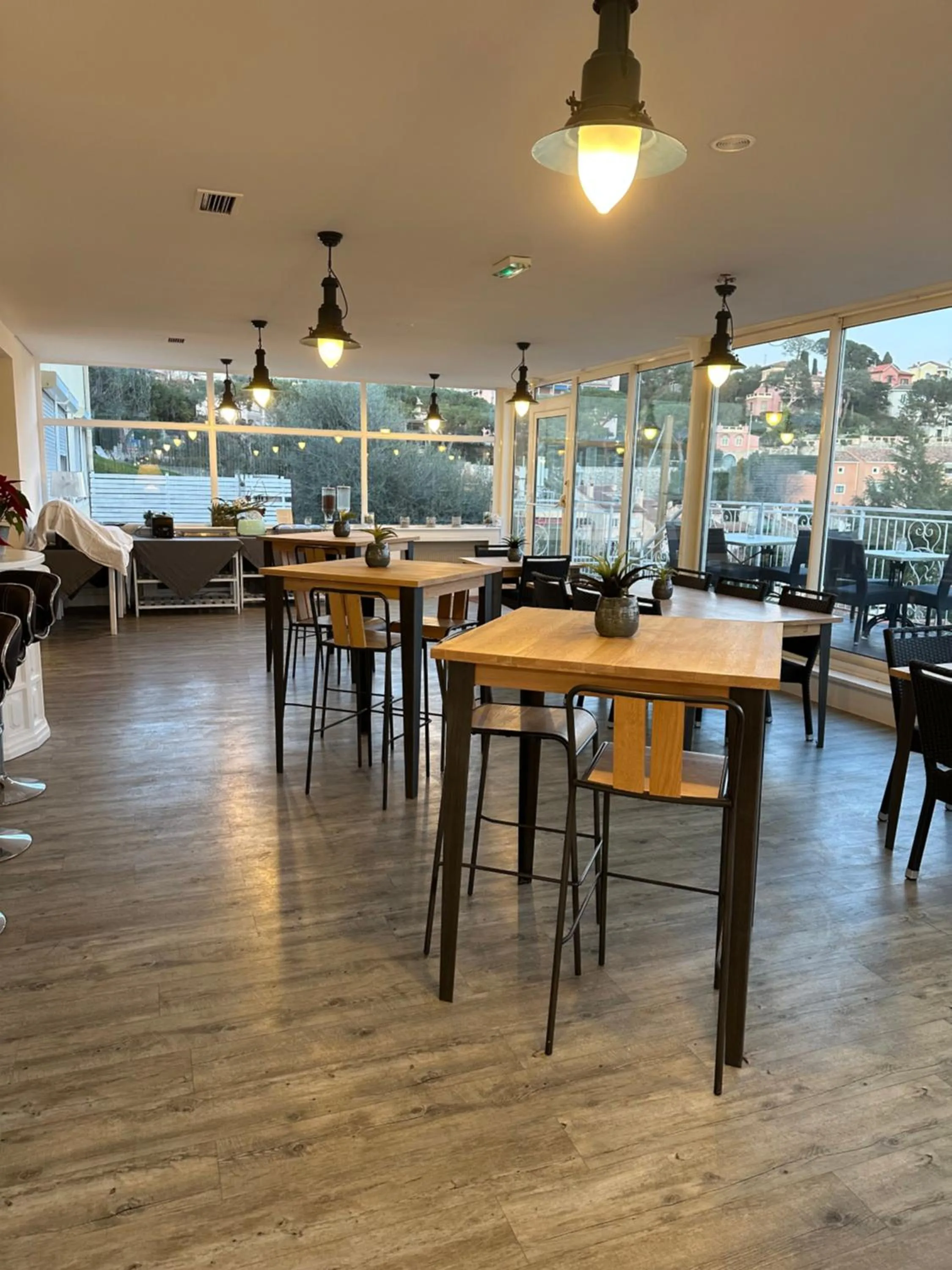 Restaurant/places to eat in Hôtel La Fiancée du Pirate