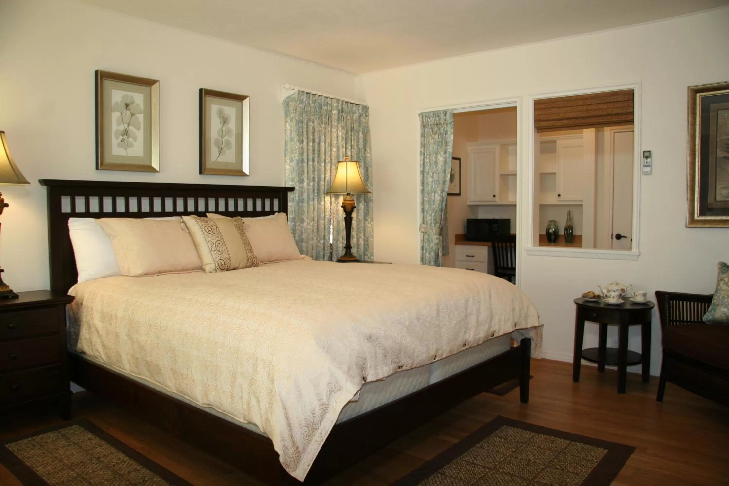 Bedroom, Room Photo in Ojai Retreat & Inn