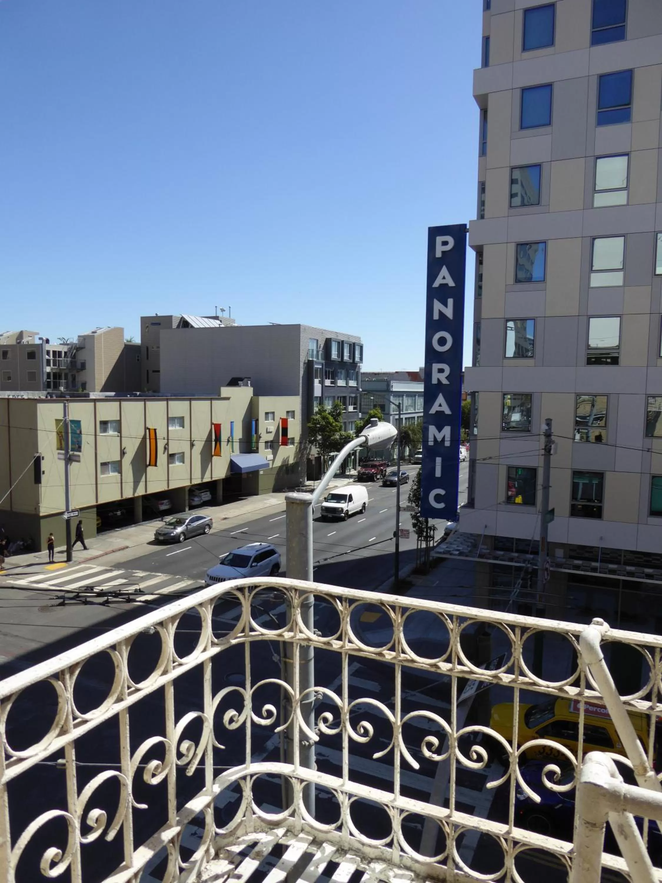 Neighbourhood in Ram's Hotel