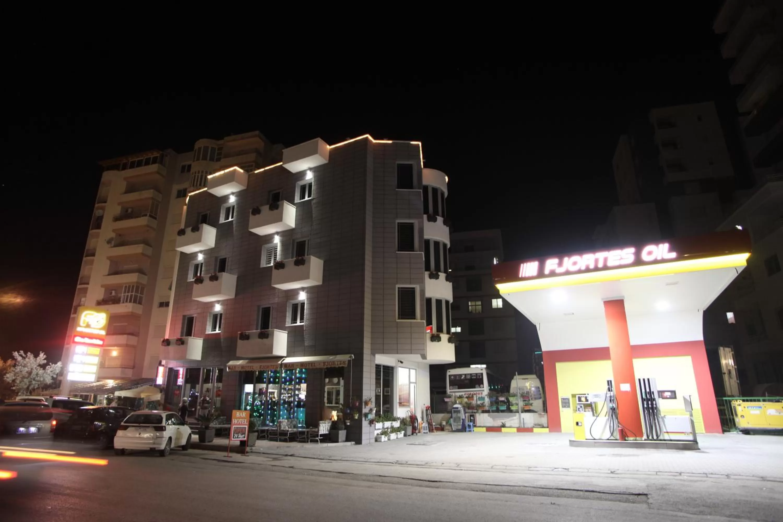 Property building in Fjortes Hotel