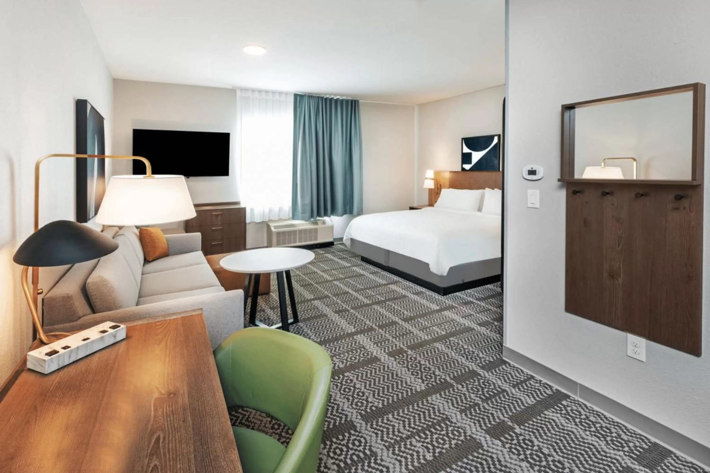 Photo of the whole room, Bed in Staybridge Suites Waco South - Woodway by IHG