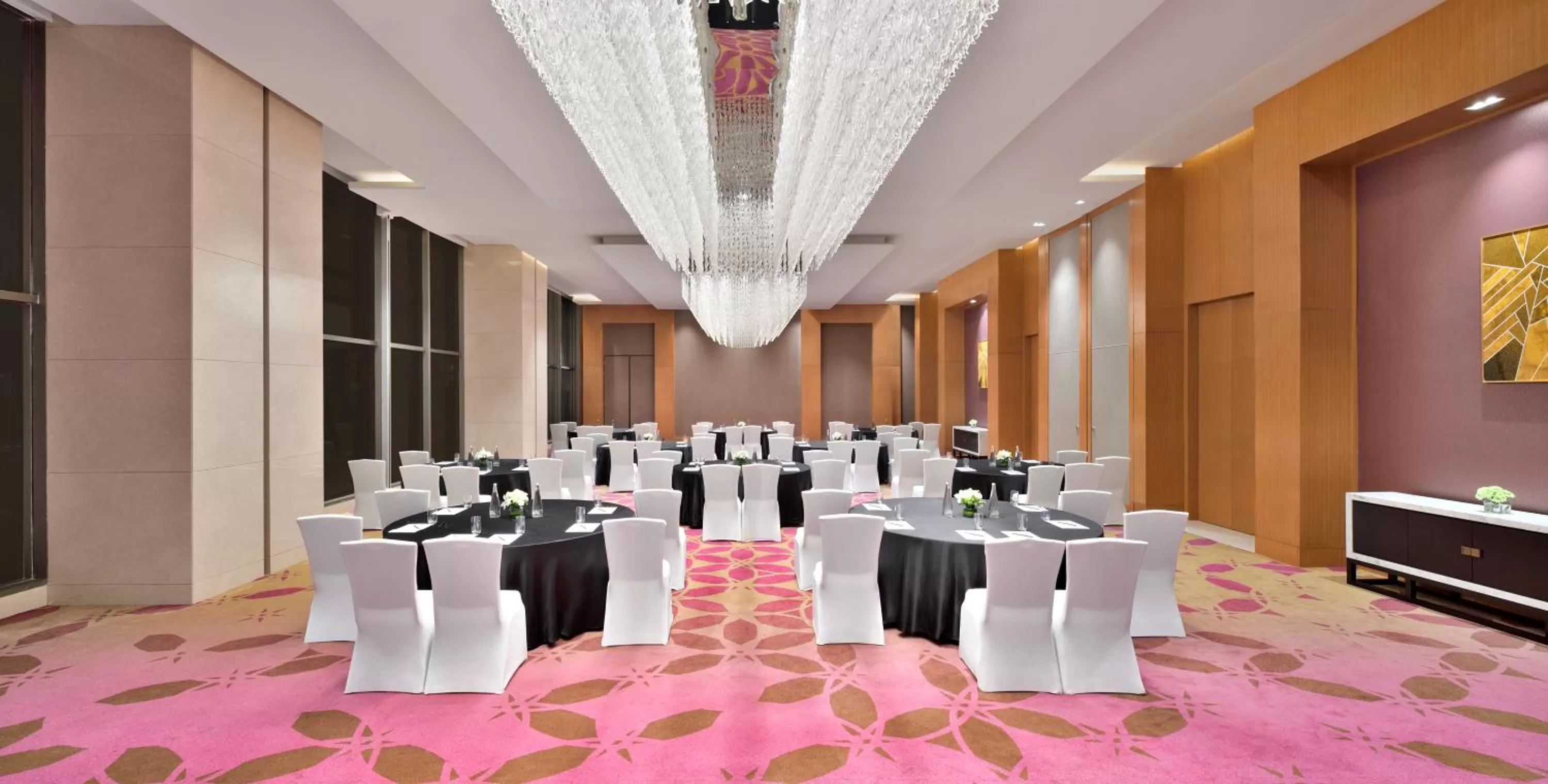 Banquet/Function facilities in Courtyard by Marriott Navi Mumbai