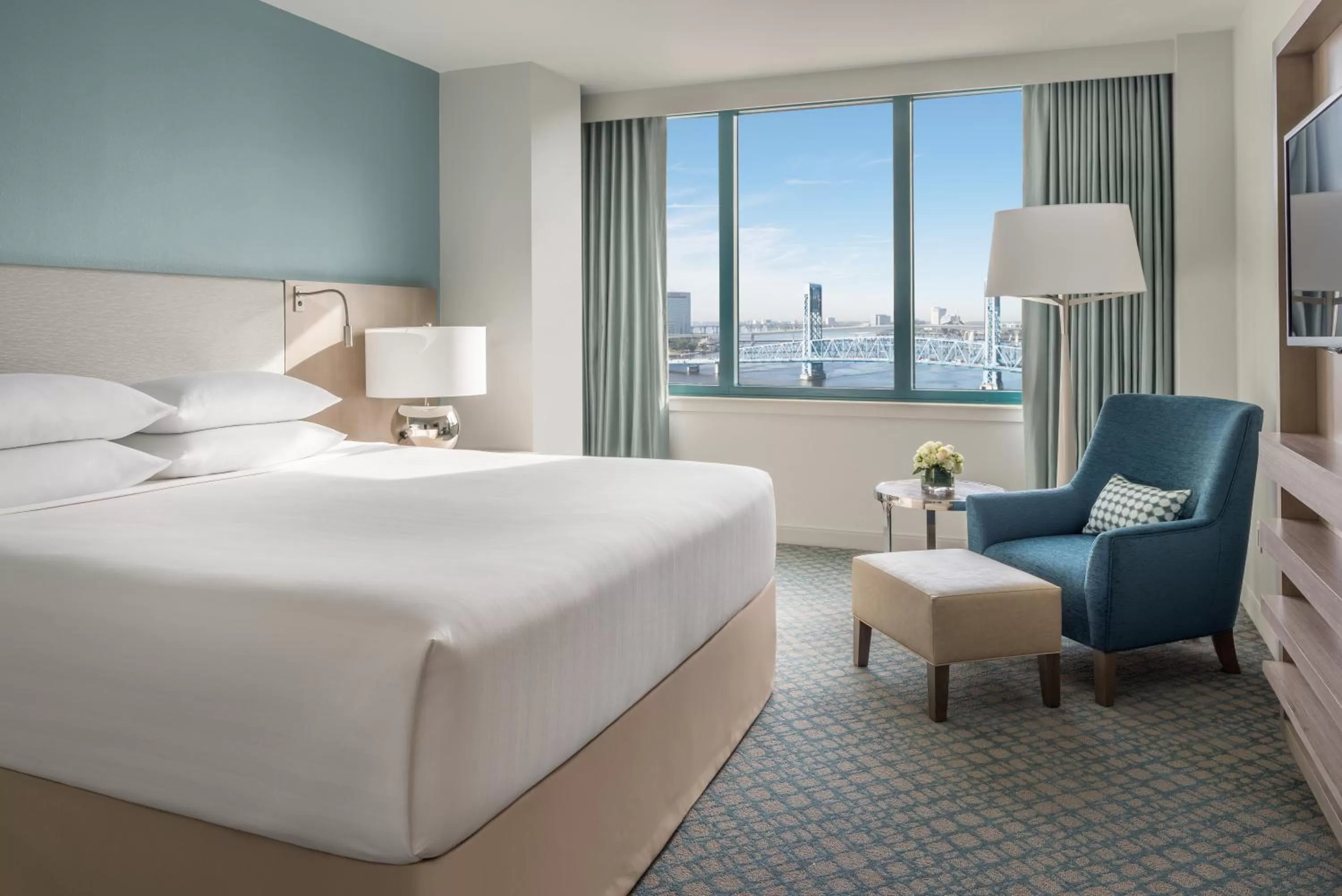 King Room in Hyatt Regency Jacksonville Riverfront