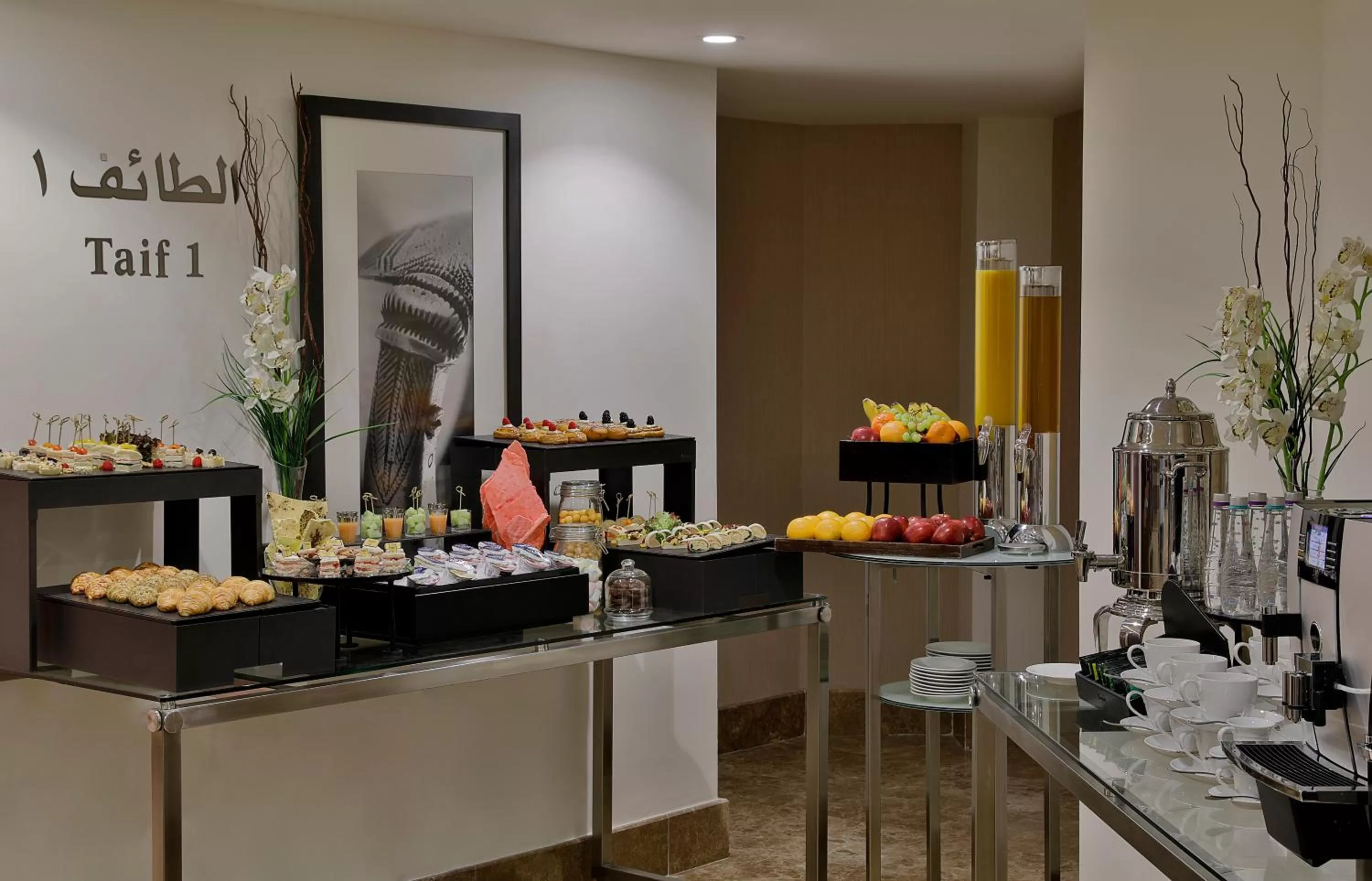 Restaurant/places to eat in Voco - Riyadh by IHG