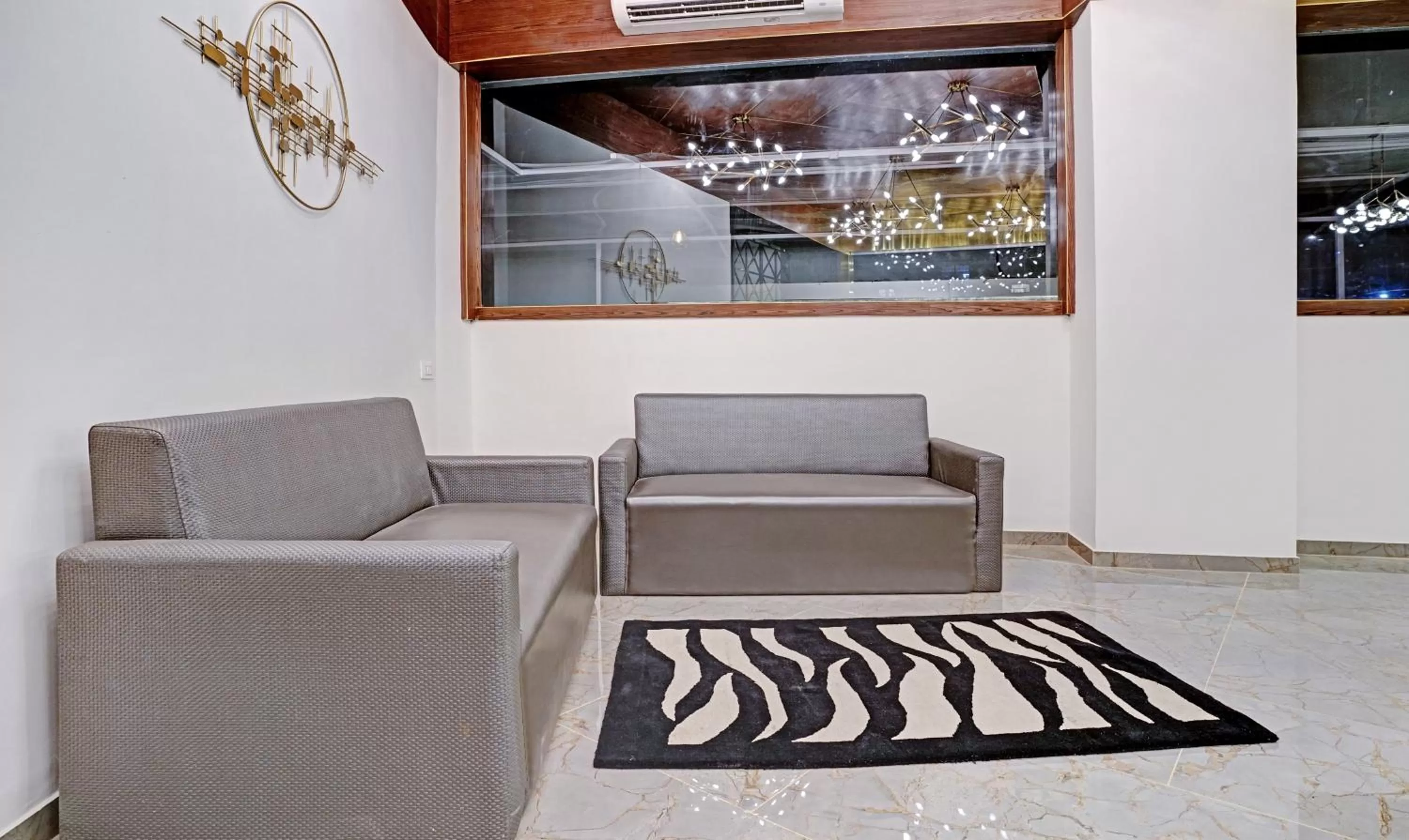 Seating area in Treebo Premium Widlor Boutique