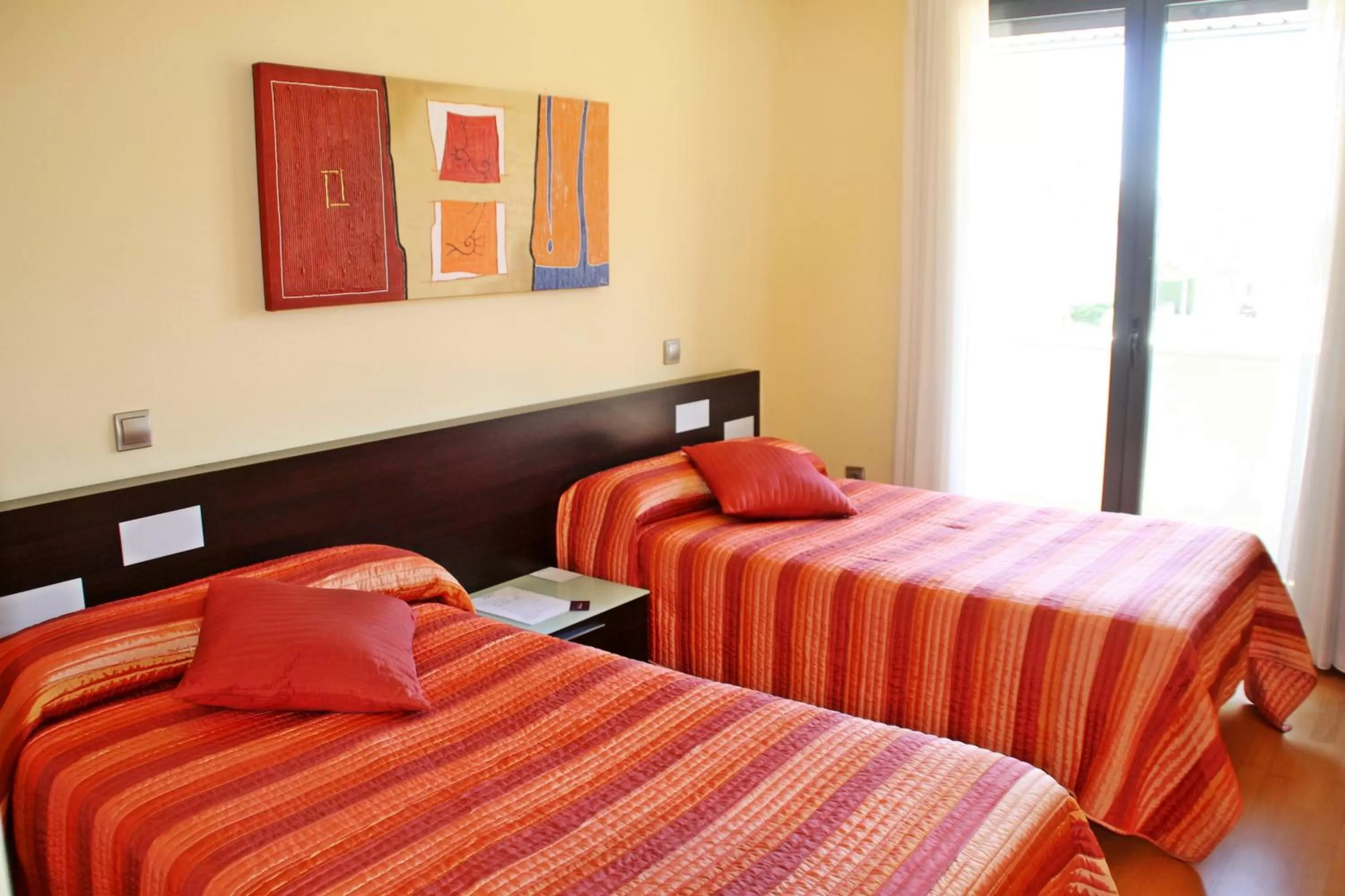Photo of the whole room, Bed in Apartahotel Ribera