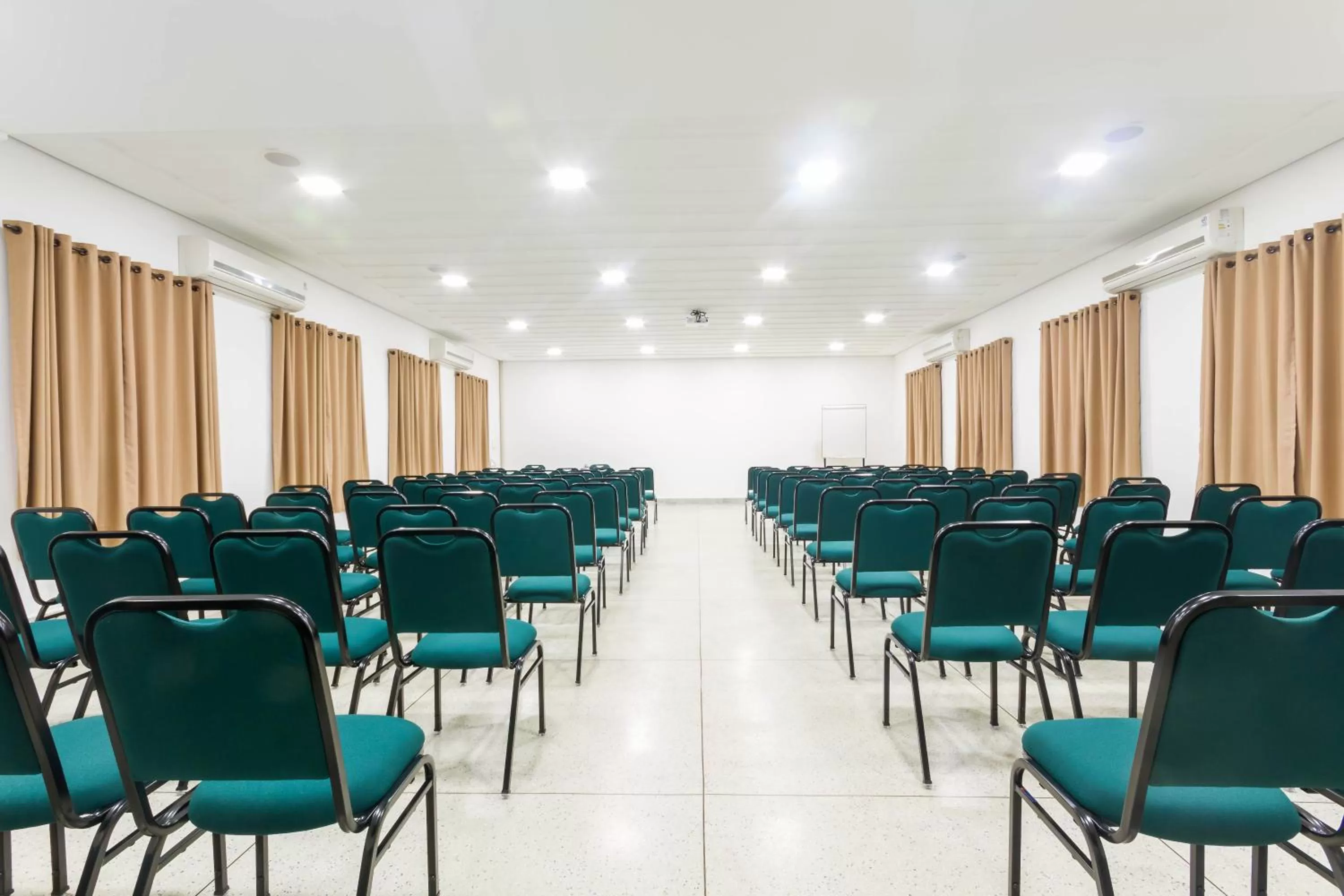 Business facilities in Sagrados Corações - Pousada