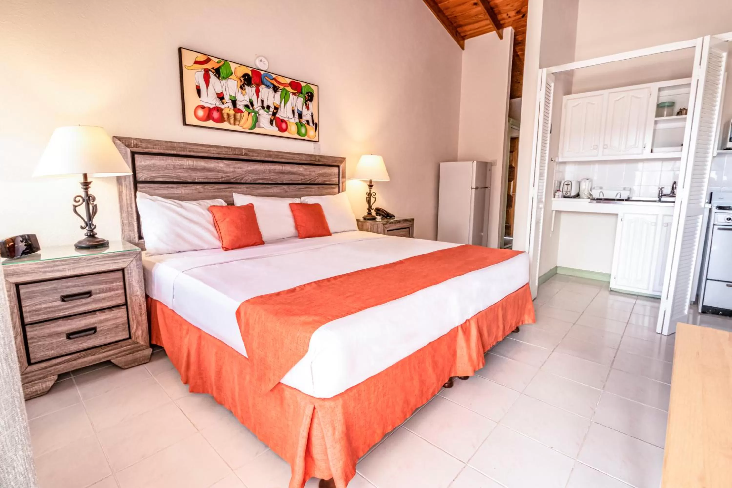 Bed in Worthing Court Apartment Hotel