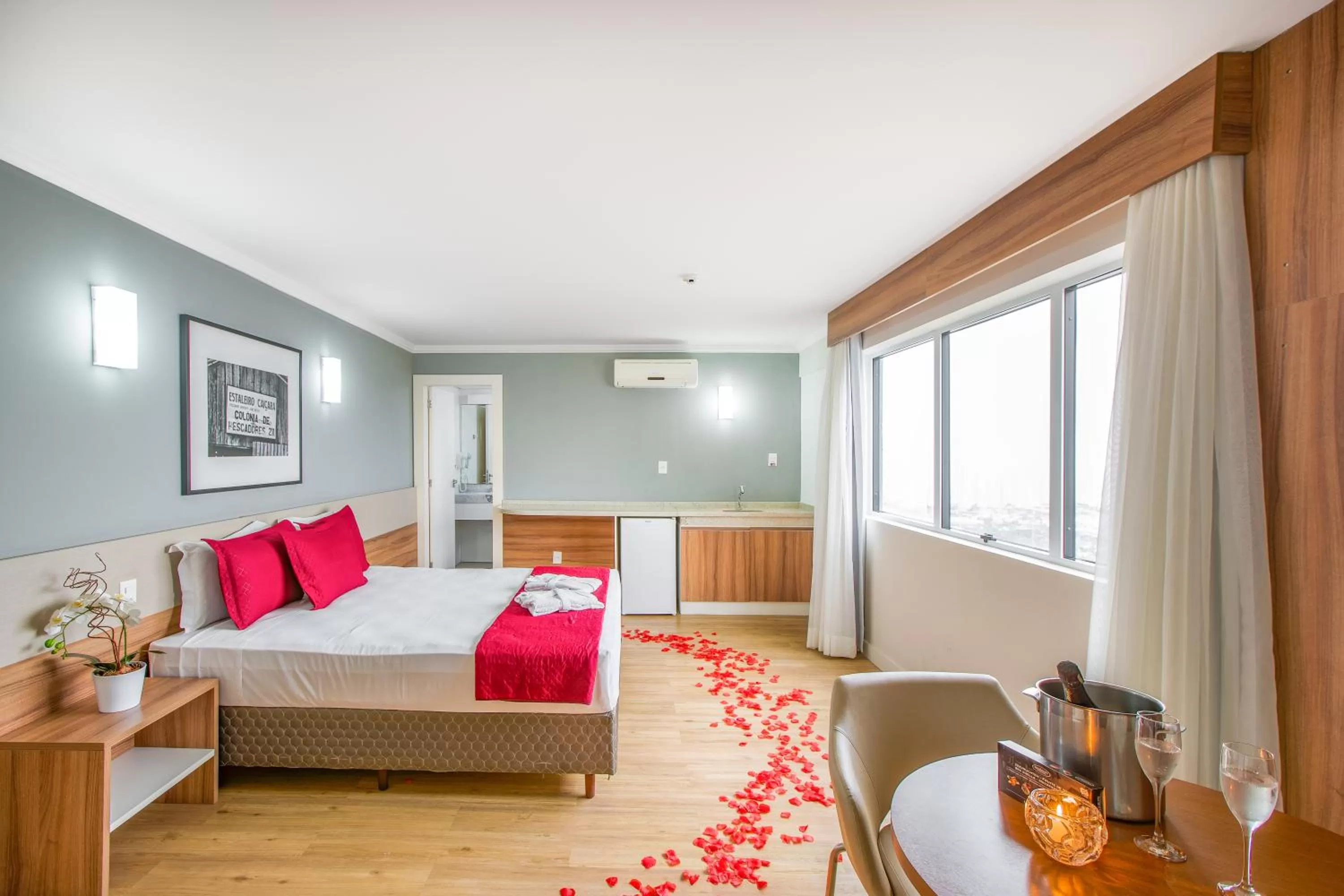 Photo of the whole room, Bed in Iate Hotel Centro Florianópolis