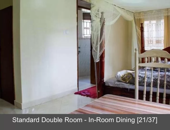 Bedroom, Bed in Palace Hotel