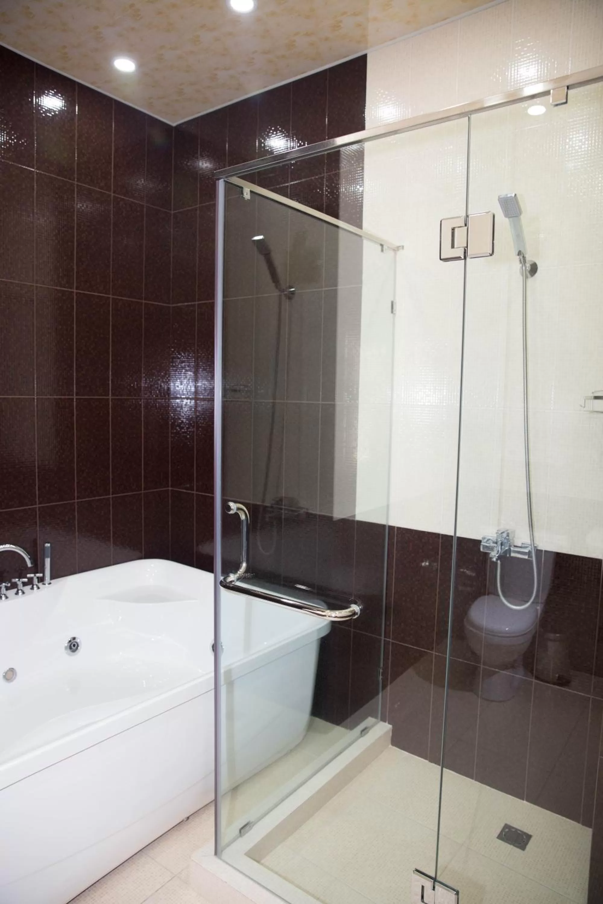 Bathroom in Eridana Hotel