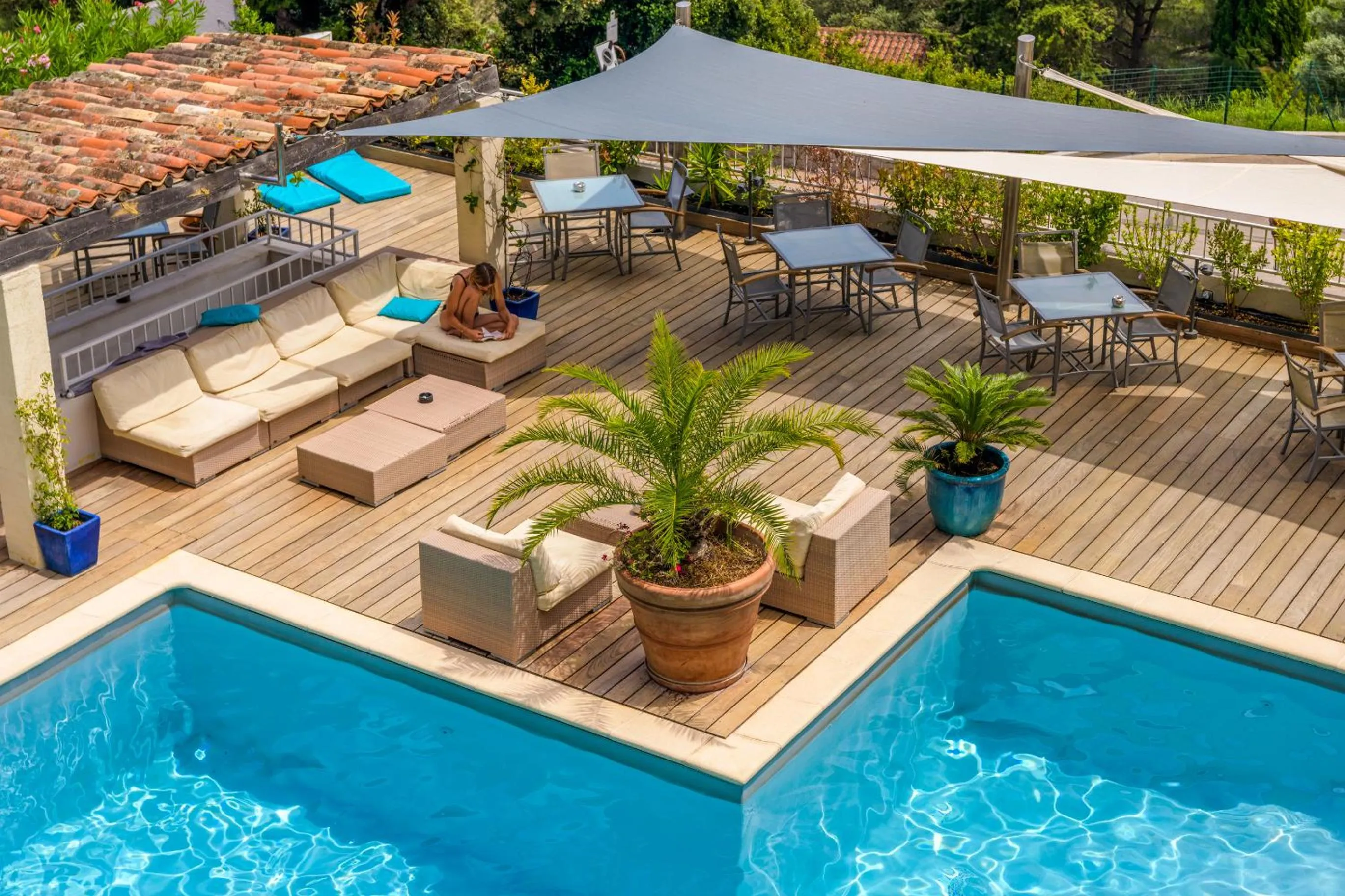 Swimming pool in Hotel Le Tilbury