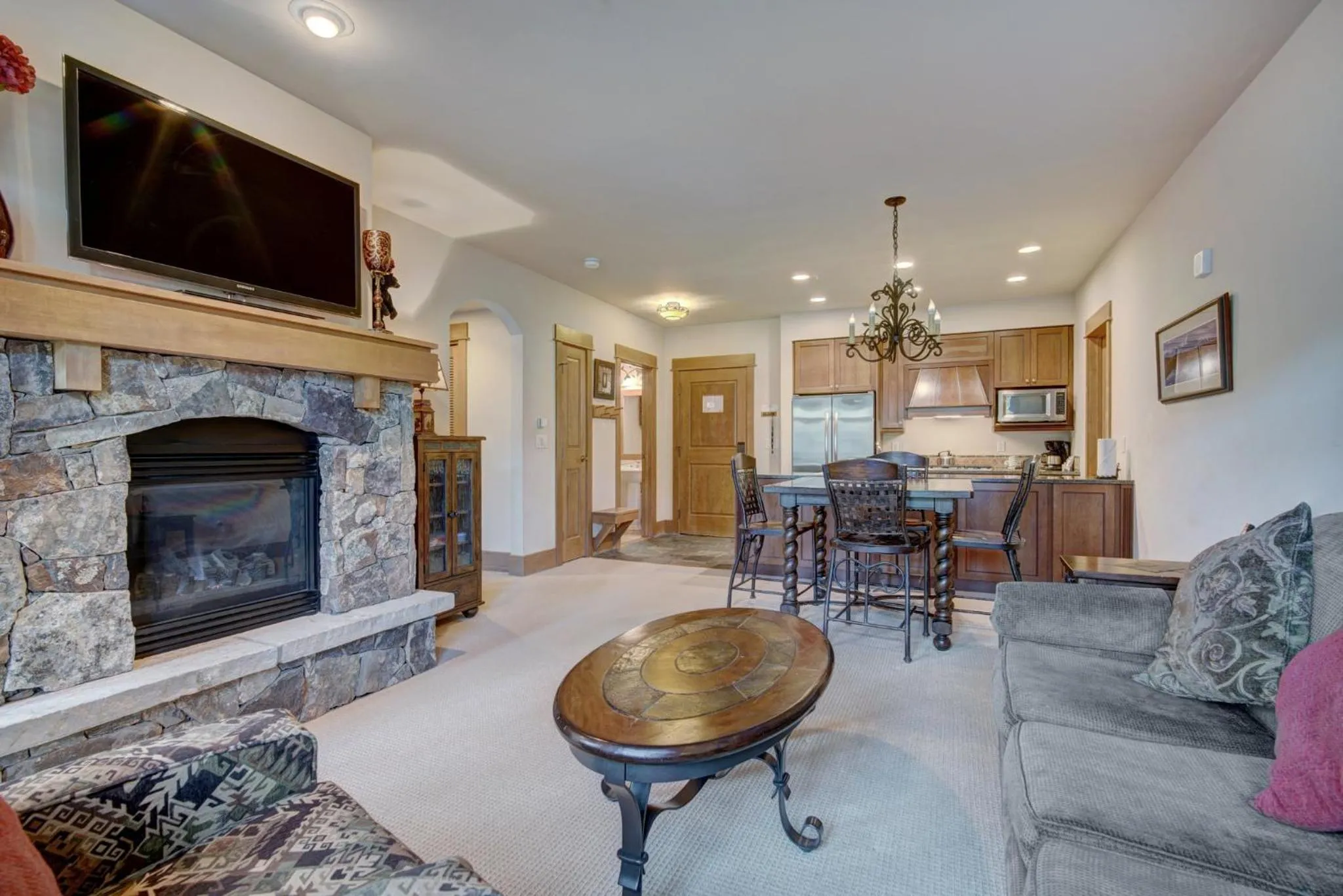 Living room in Timbers & Lone Eagle by Keystone Resort