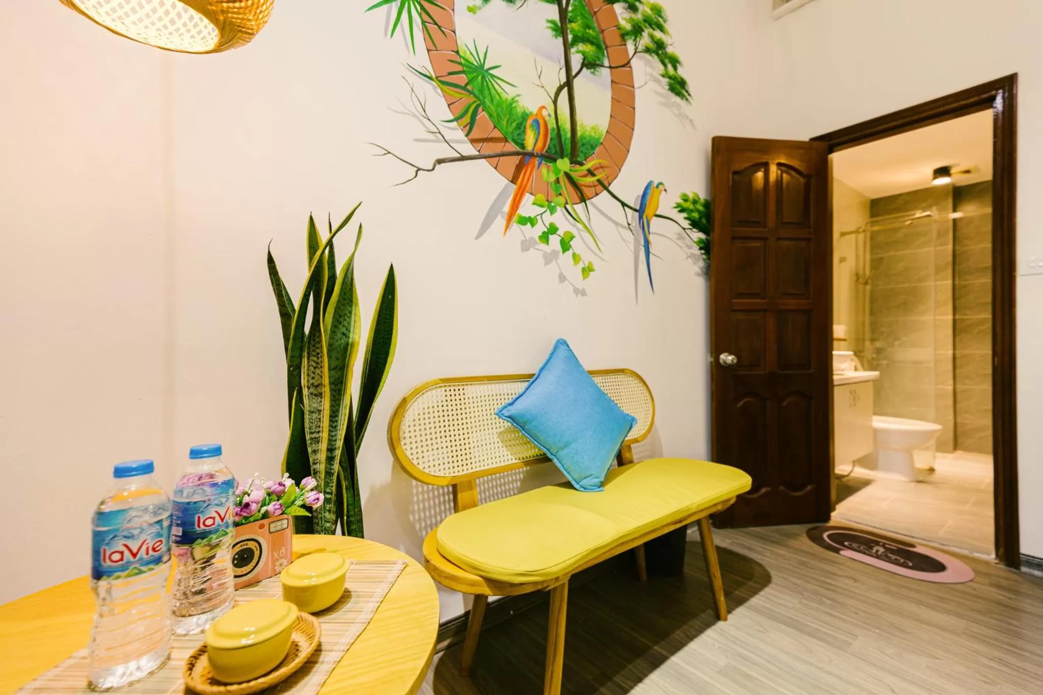 Seating area in Eden Westlake Hotel