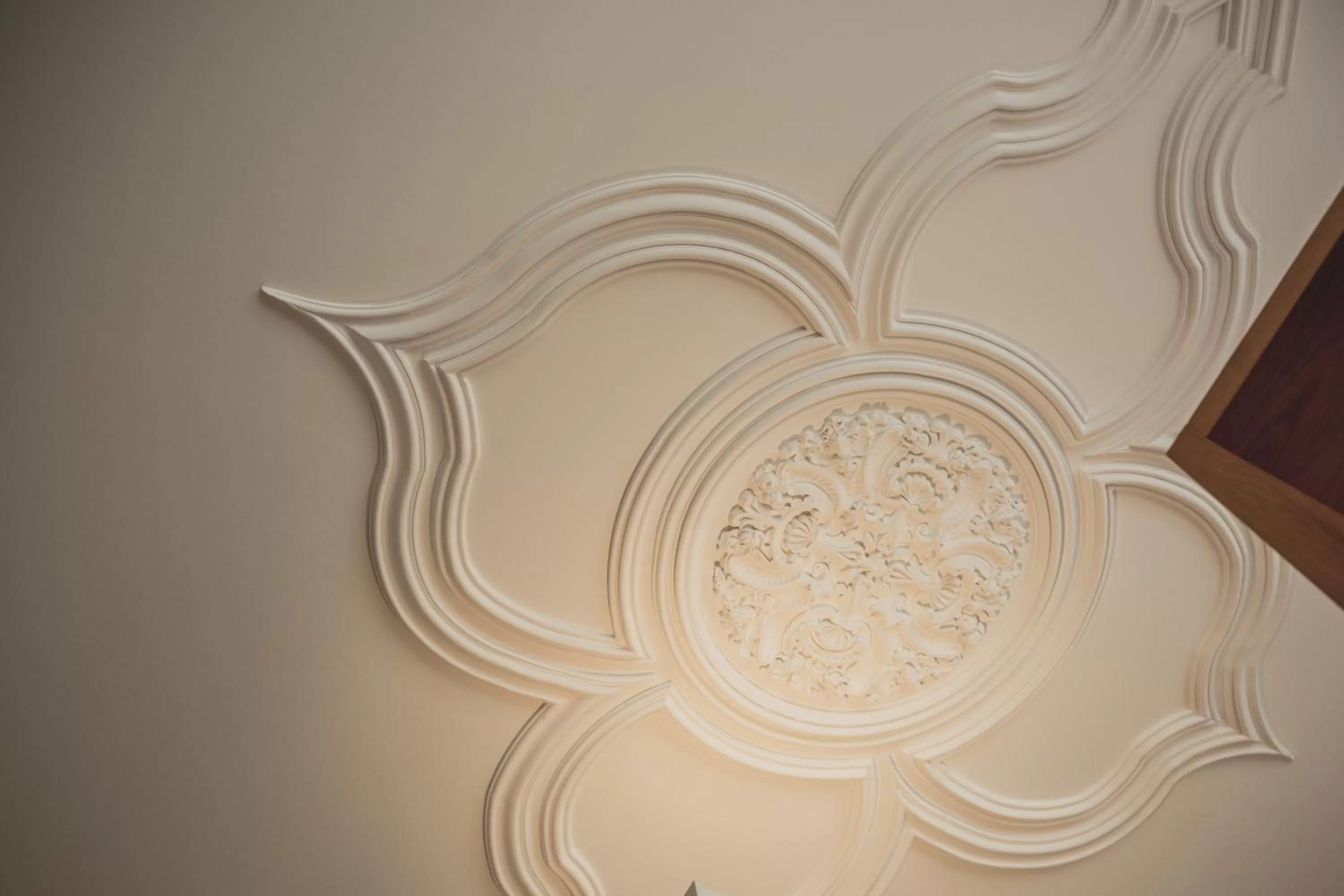 Decorative detail in viterbo'8 - The Artists House