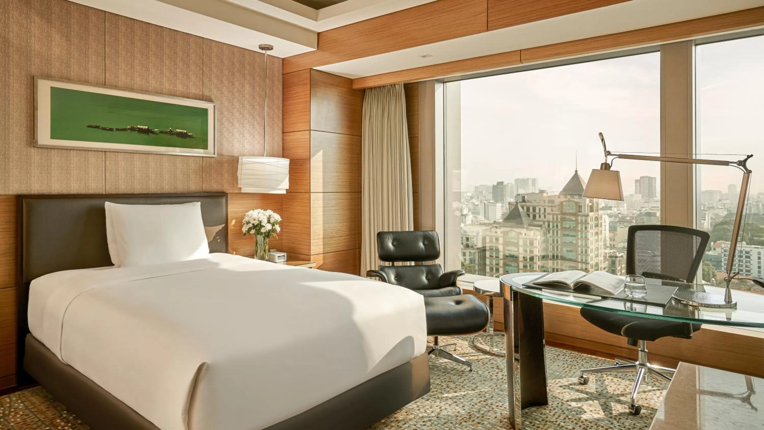 Classic Club Twin Room in InterContinental Saigon, an IHG Hotel