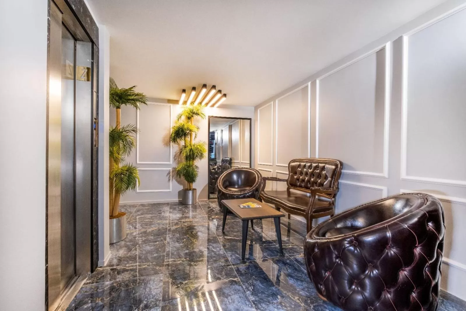 Seating area in The Queen Hotel