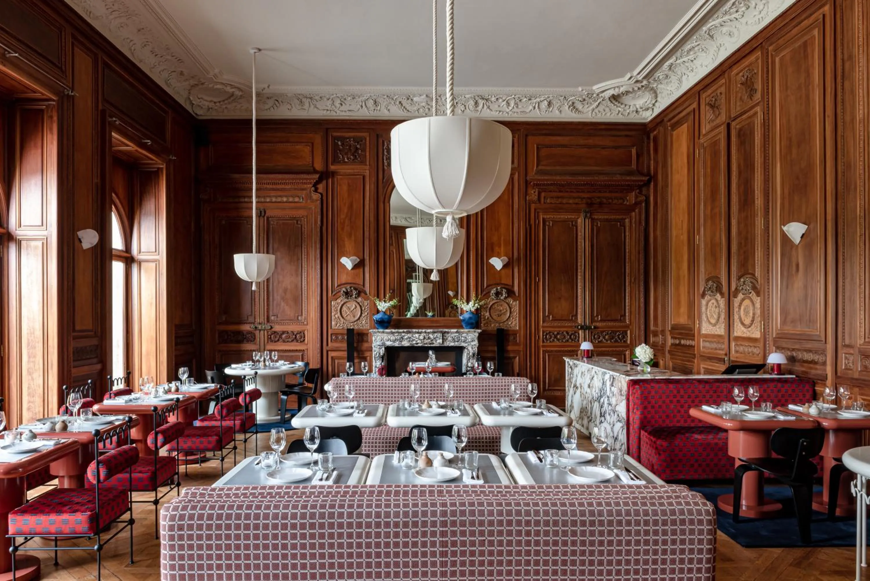 Restaurant/places to eat in Cowley Manor Experimental