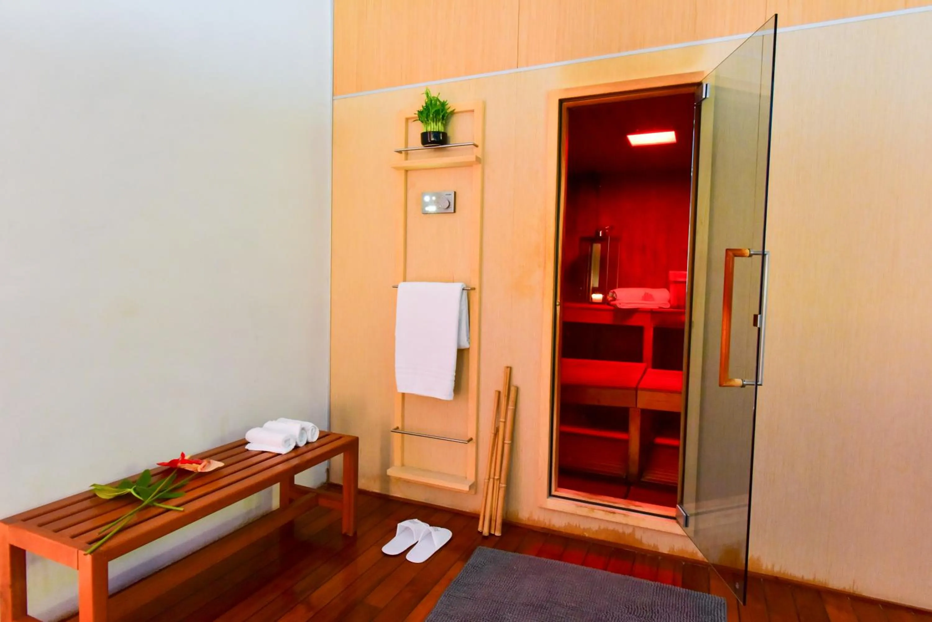 Sauna in Arthotel & Park Lecce
