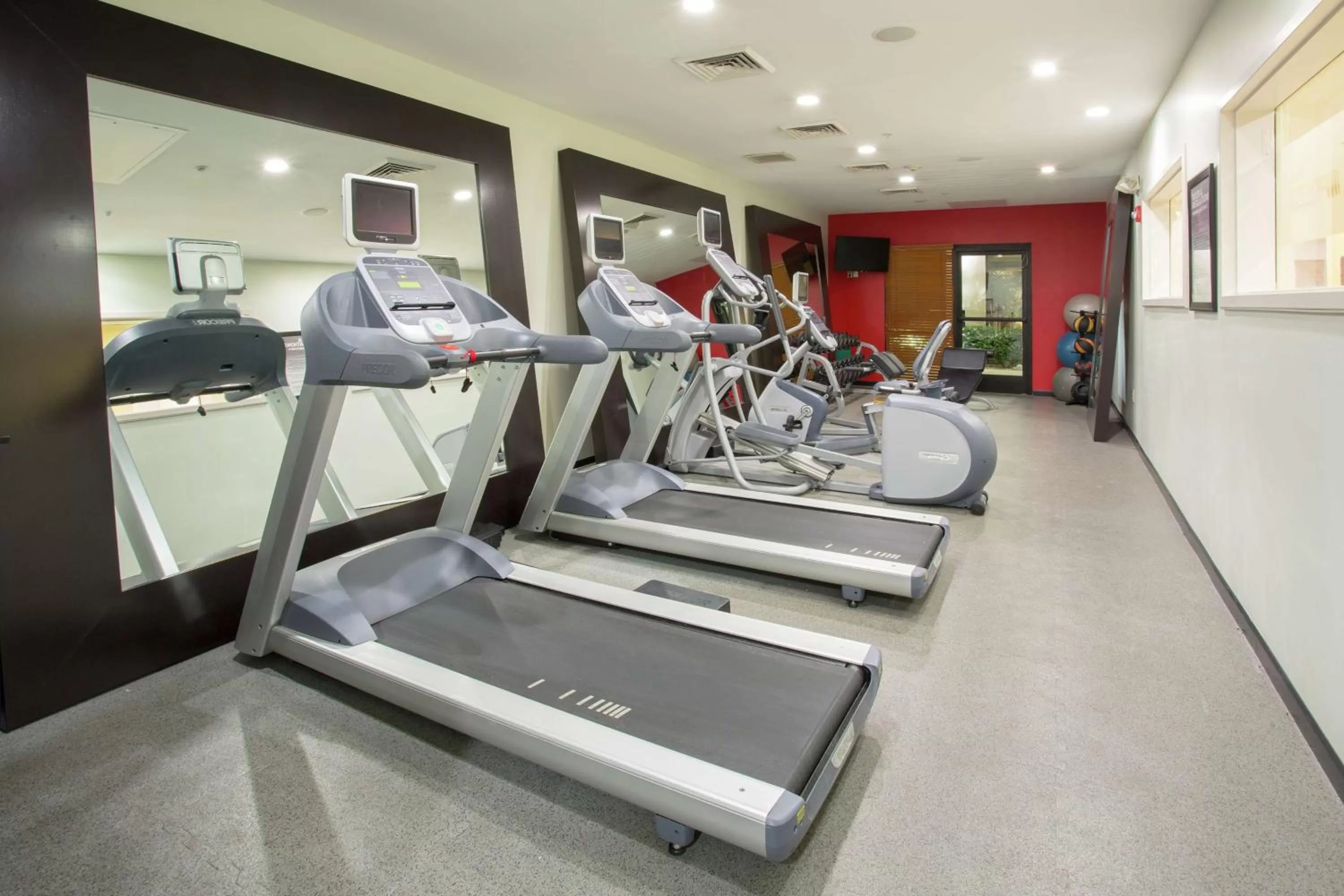 Fitness centre/facilities in Hilton Garden Inn Phoenix/Avondale