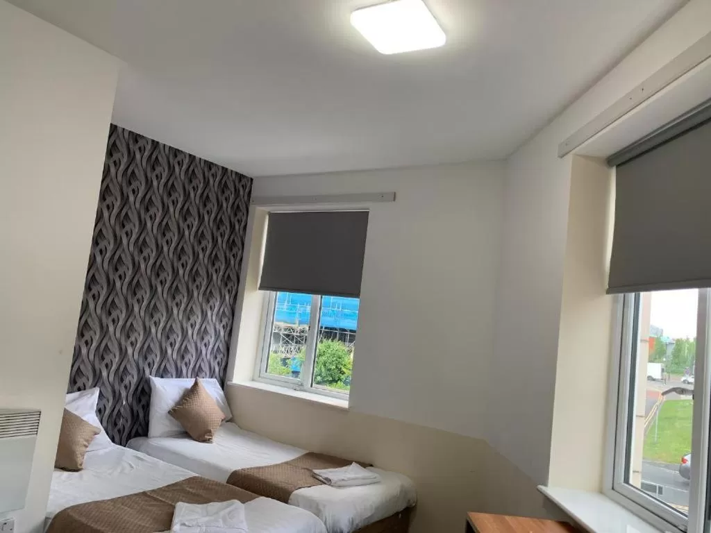 Bed in Mansion House Hotel