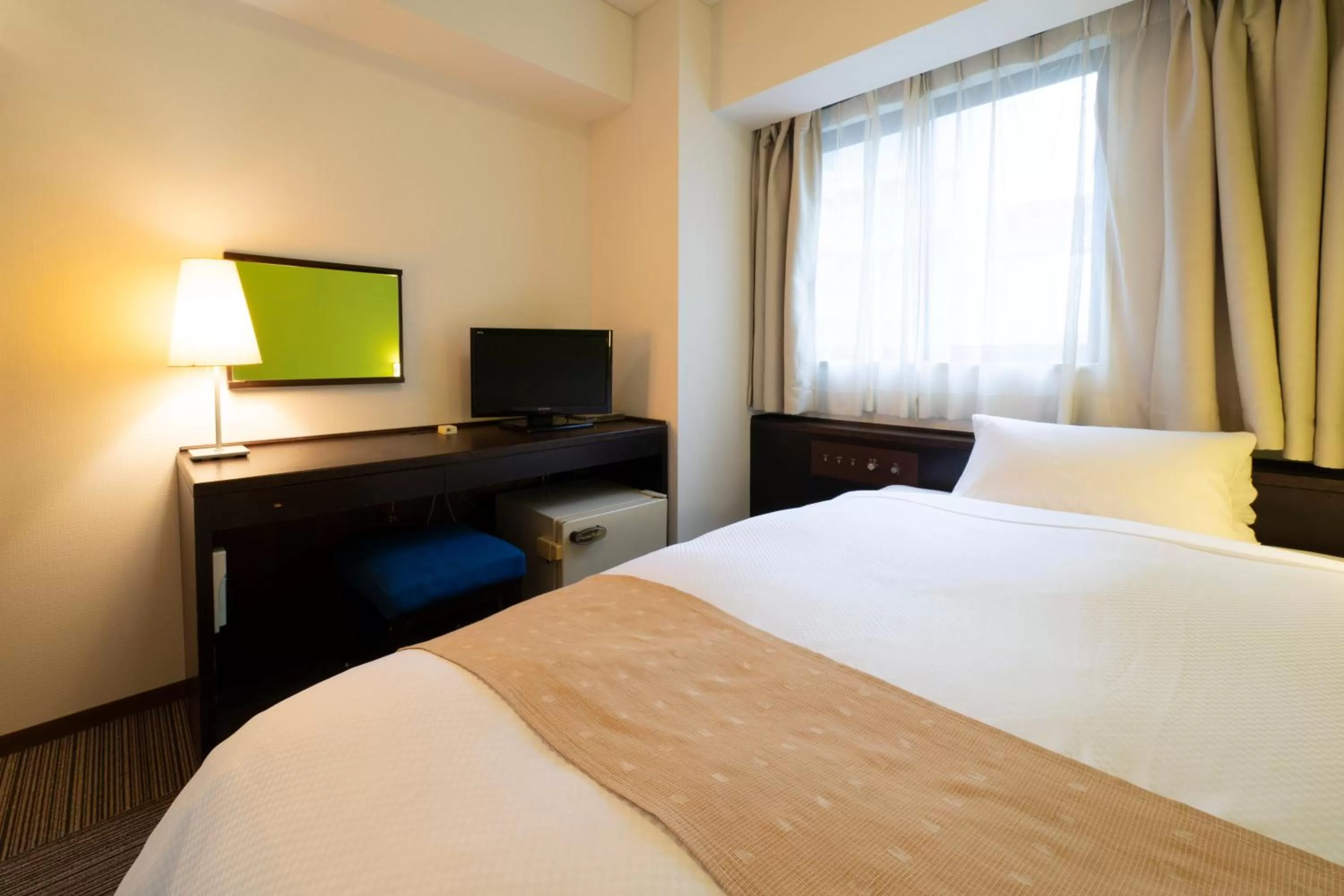 Spring, Bed in Hotel S-plus Nagoya Sakae