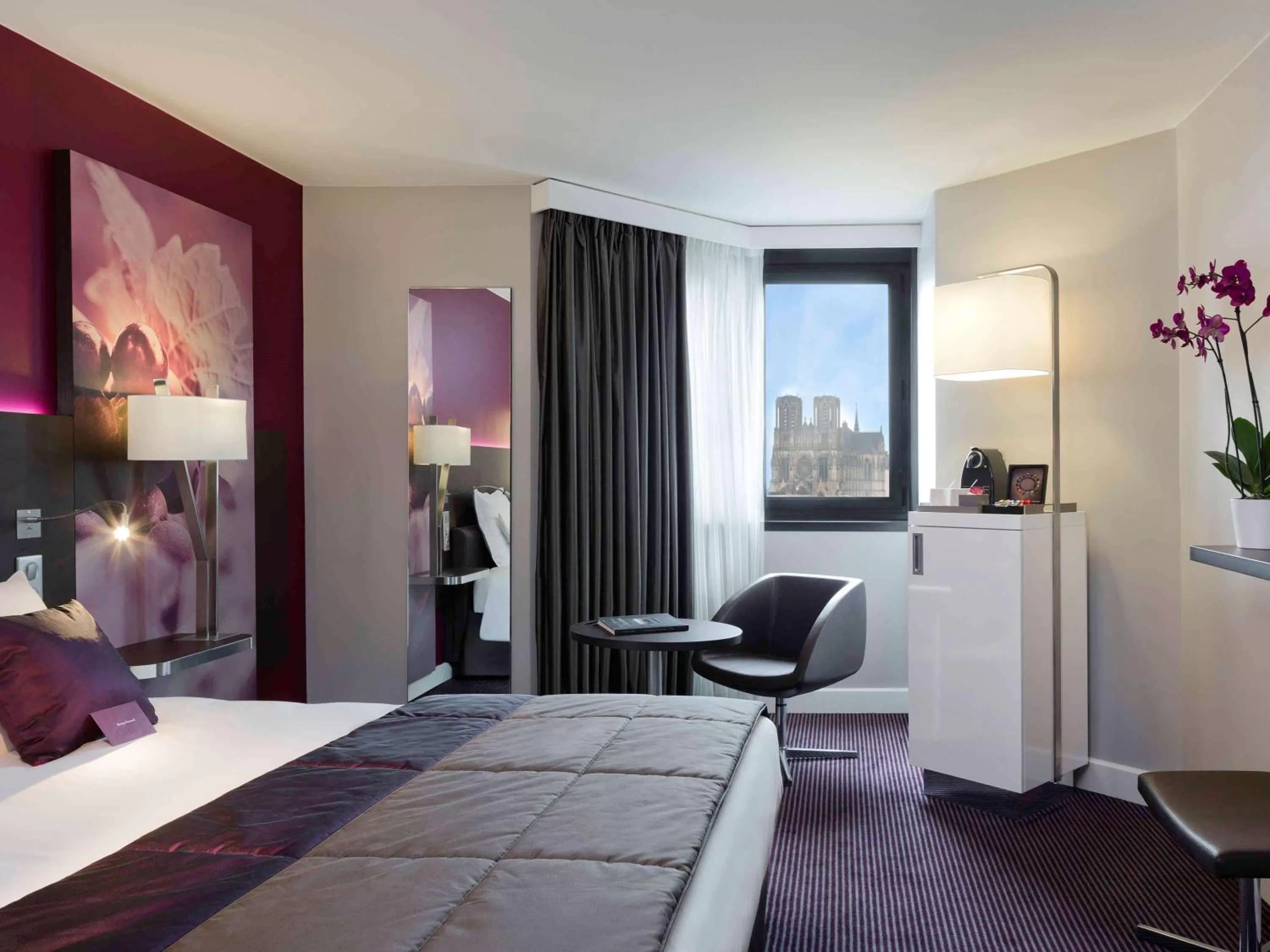 Photo of the whole room in Mercure Reims Centre Cathédrale