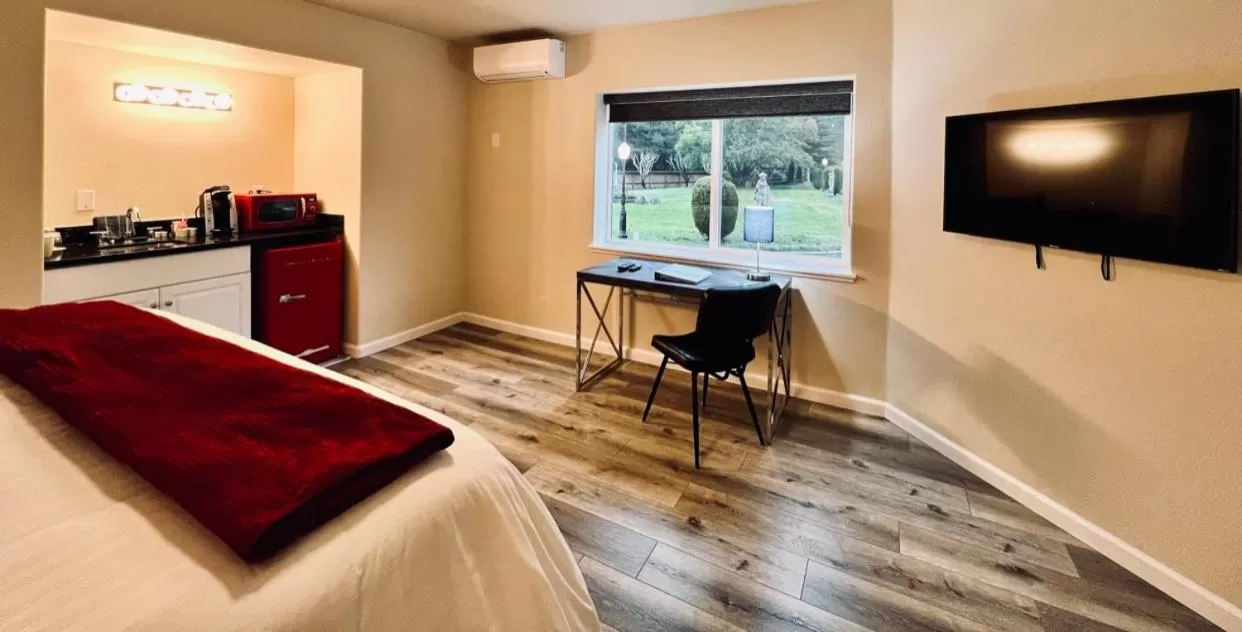 West Sonoma Inn & Spa