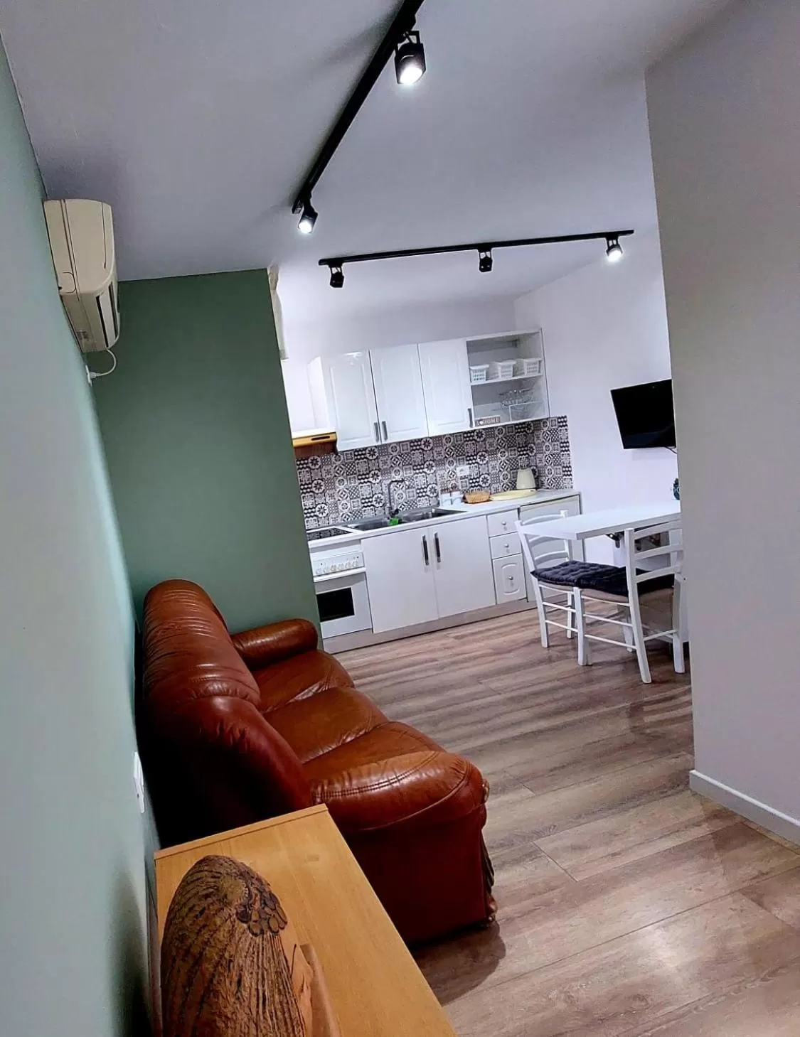 Kitchen or kitchenette in Signature Idea hotel