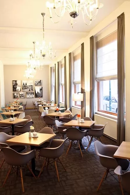 Restaurant/places to eat in Central Hotel Prague