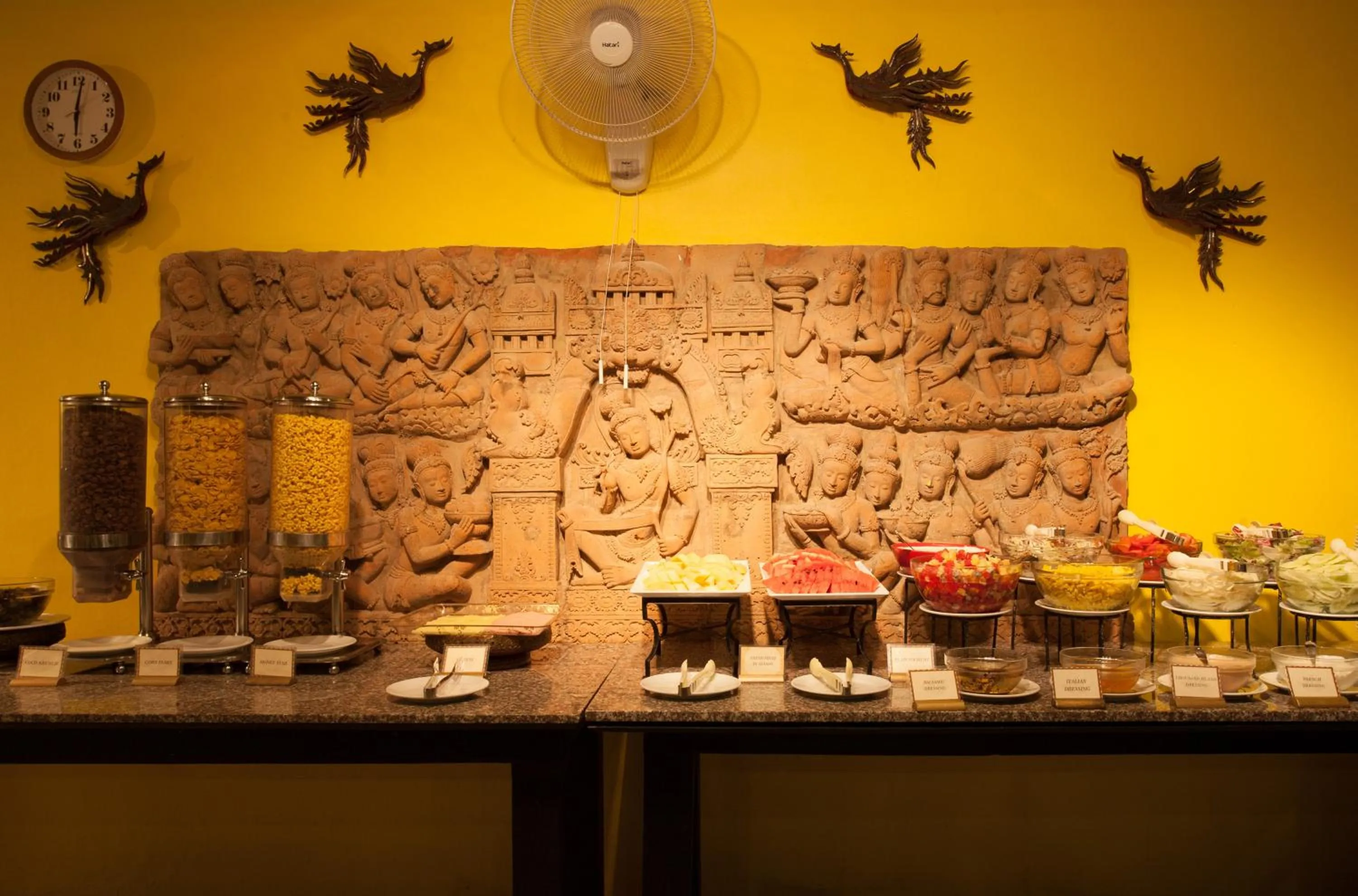 Restaurant/places to eat in Woraburi Phuket Resort & Spa - SHA Plus