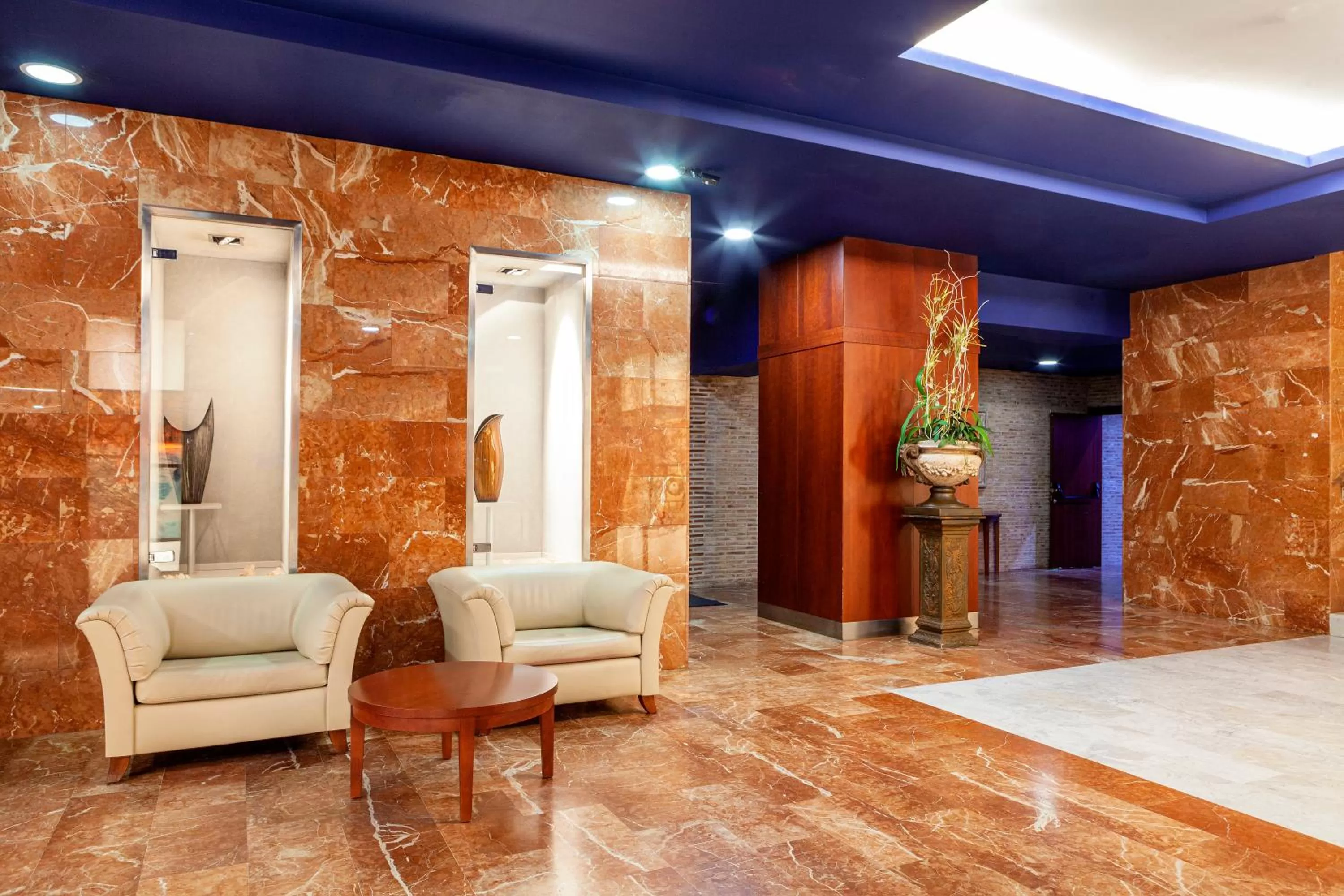 Lobby or reception in Hotel Olympia Valencia