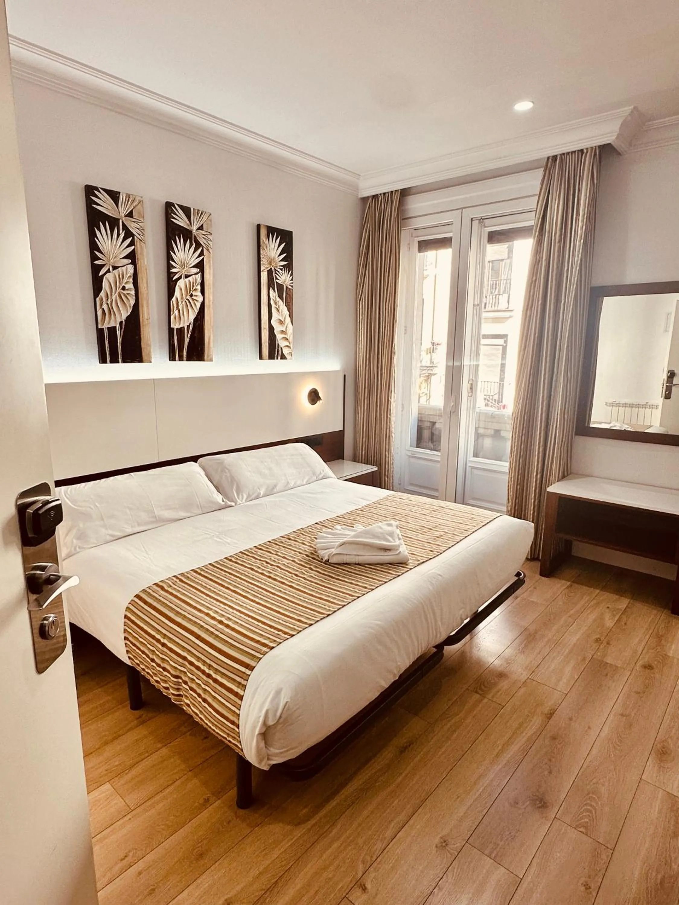 Bed in Hostal Abadia Madrid