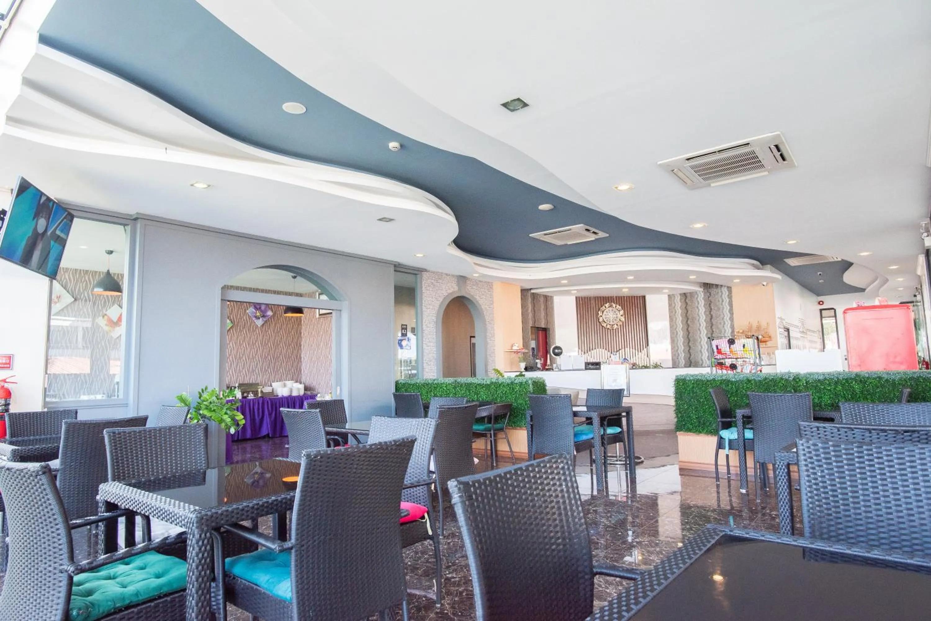 Restaurant/places to eat in The Proud Hotel