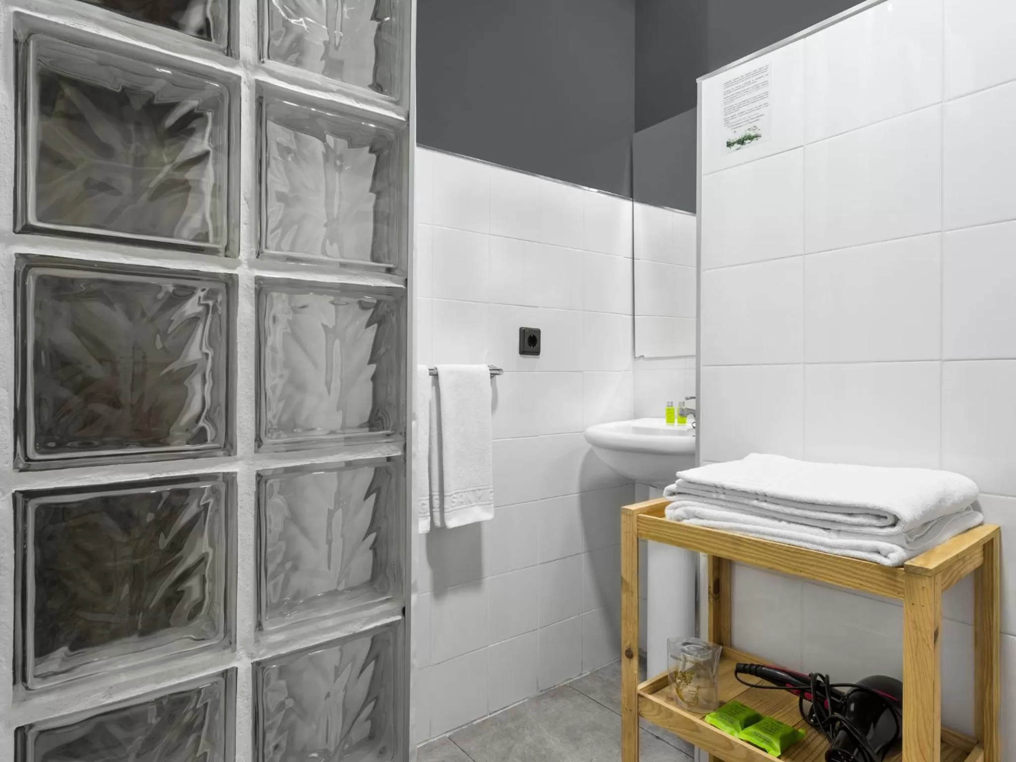 Bathroom in Hotel San Miguel