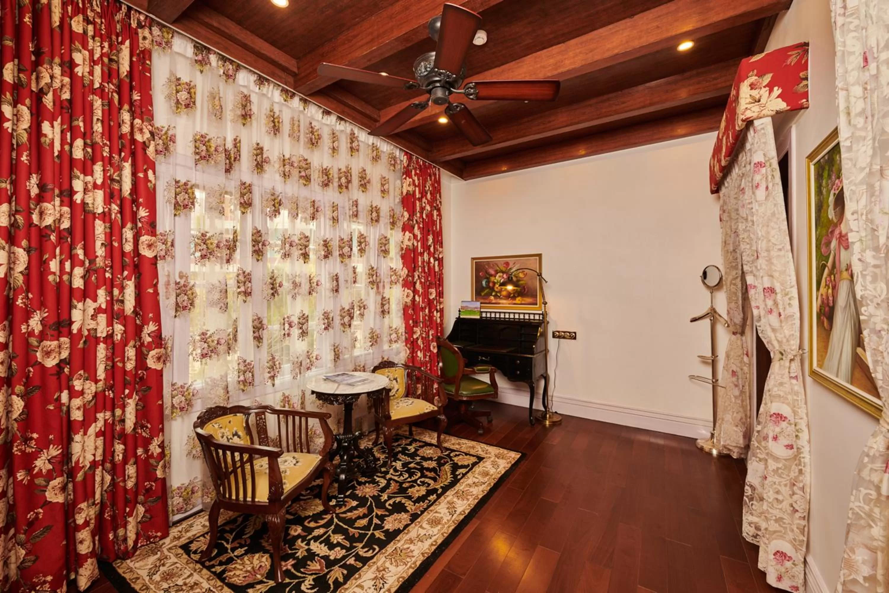 Seating area in MAYFAIR Himalayan Spa Resort