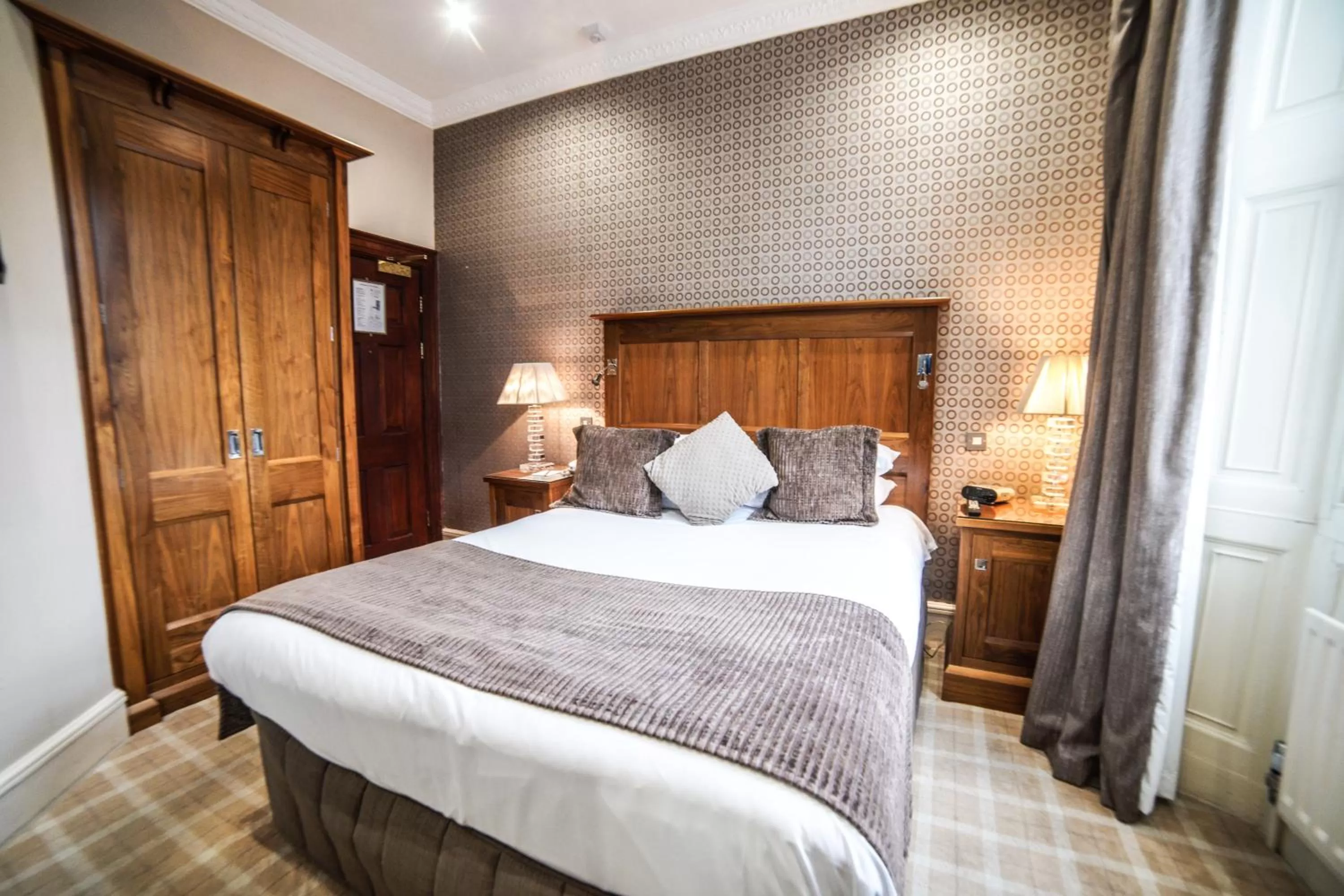 Bedroom, Bed in Hardwick Hall Hotel