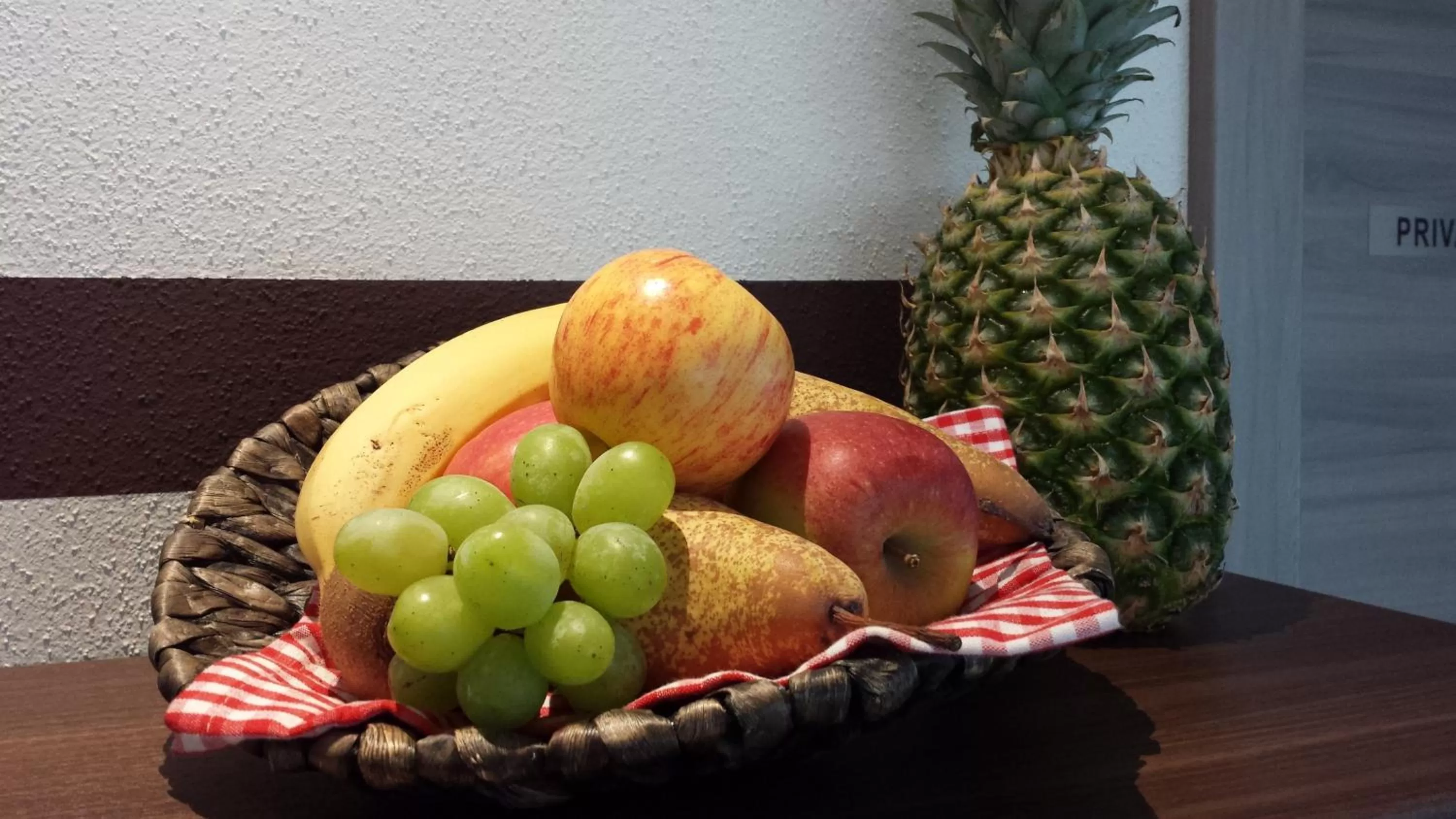 Buffet breakfast in Lohauserhof - Biohof und Hotel