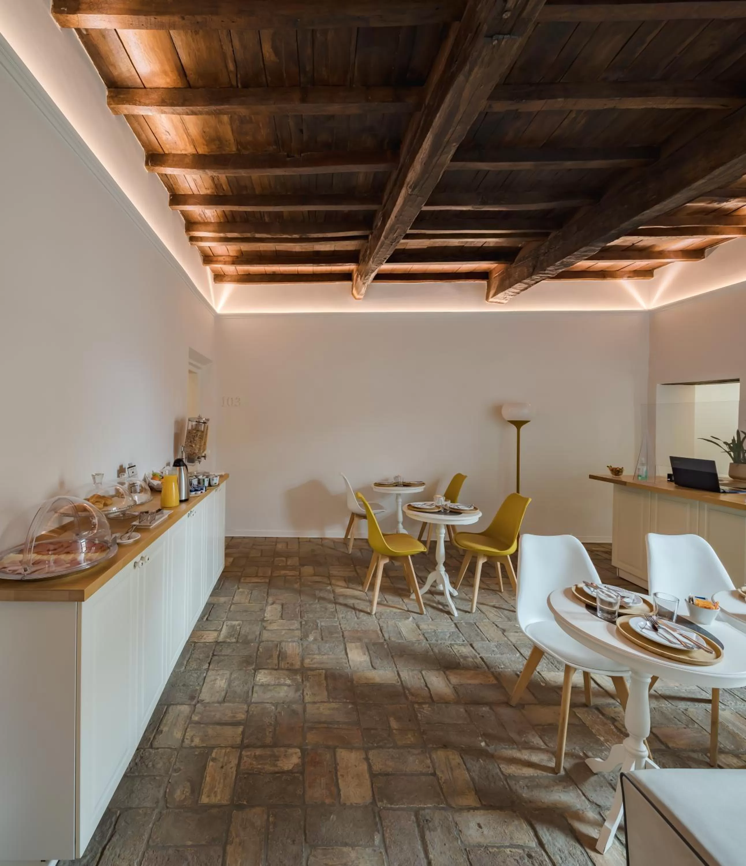 Breakfast in Palazzo Lupardi Relais