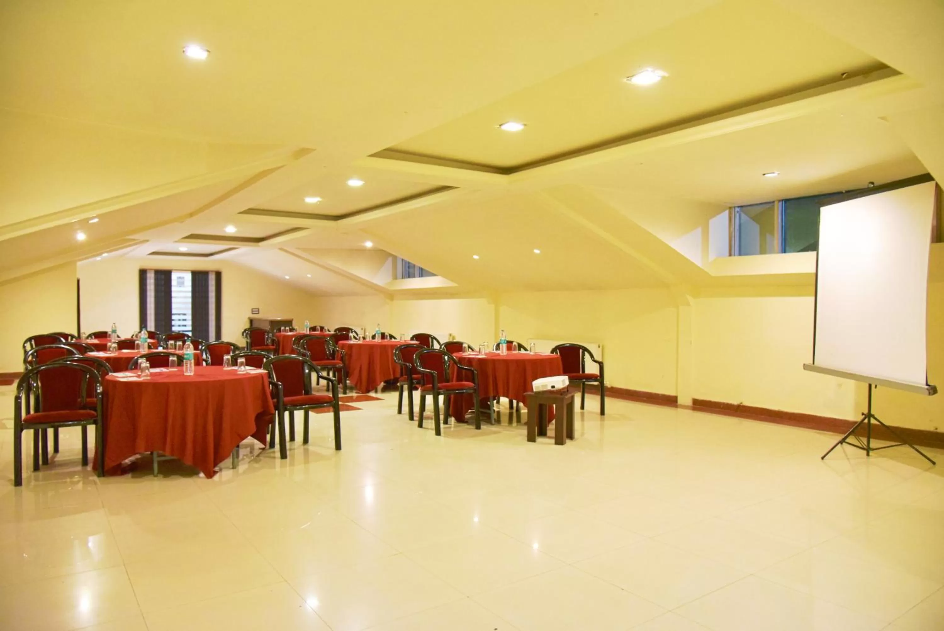Business facilities in Indraprastha Resort - Centrally Heated Rooms, with Gym, Games & Spa