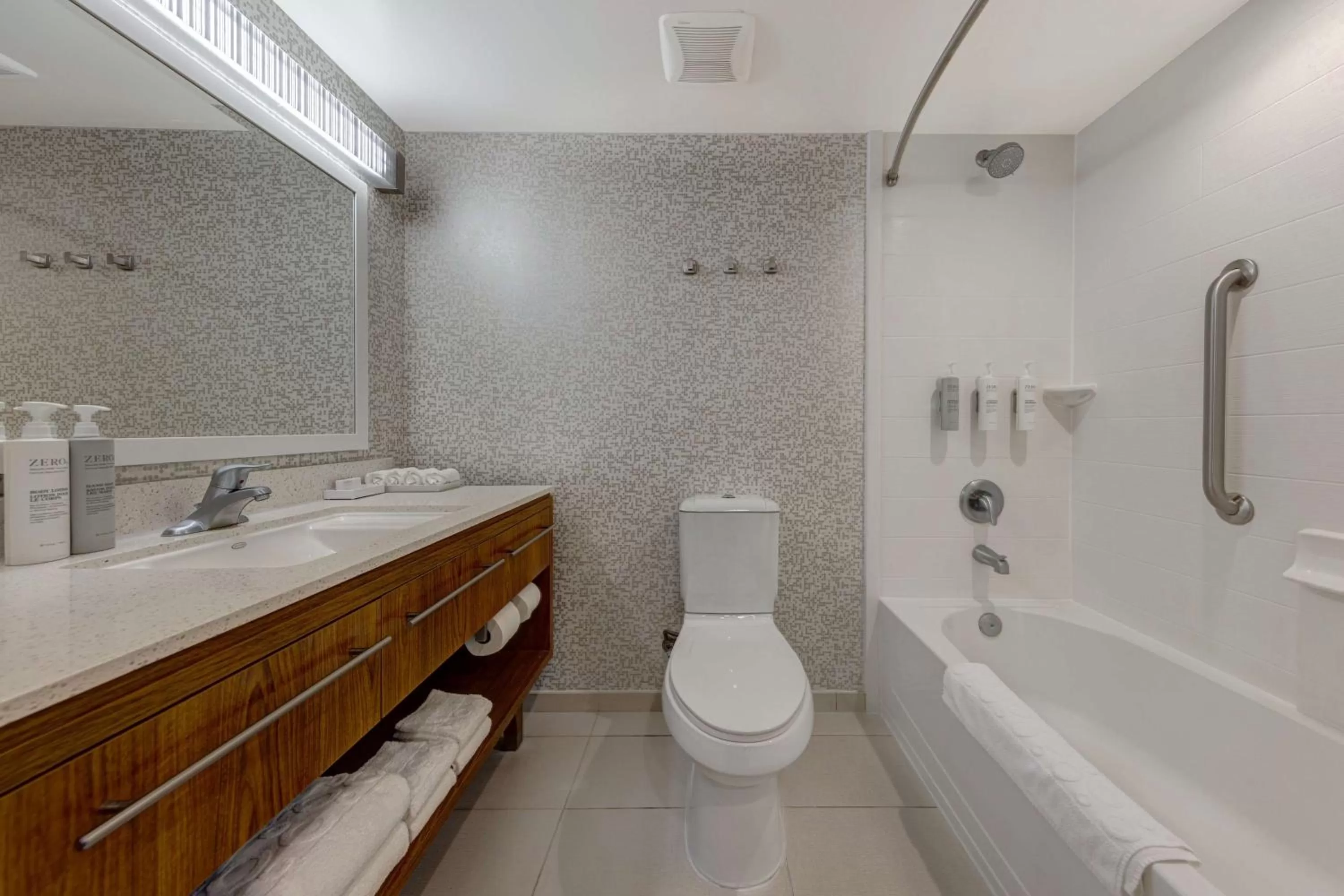 Bathroom in Home2 Suites by Hilton Orlando International Drive South - Free Shuttle to Theme Parks