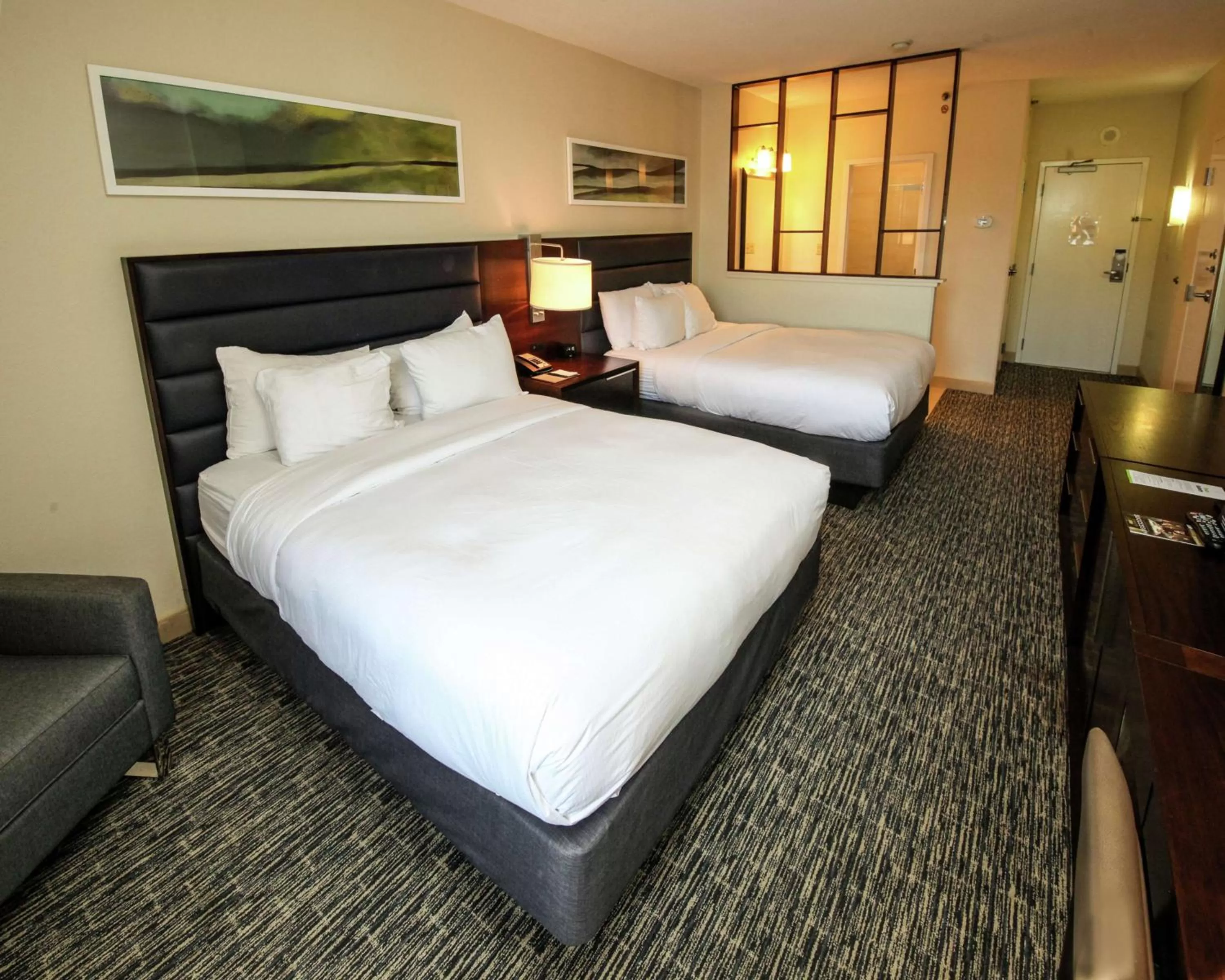 Bed in DoubleTree by Hilton Hotel Columbia