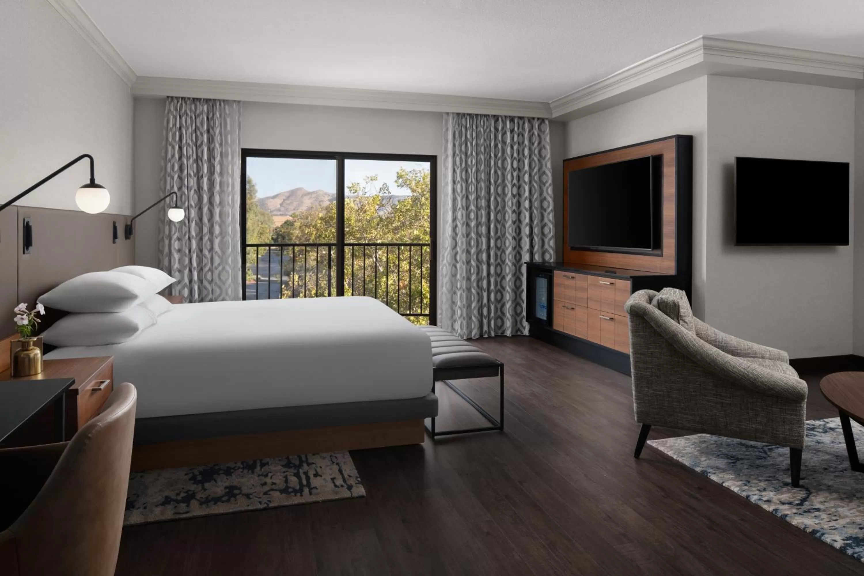 TV and multimedia, Bed in Hyatt Regency Westlake