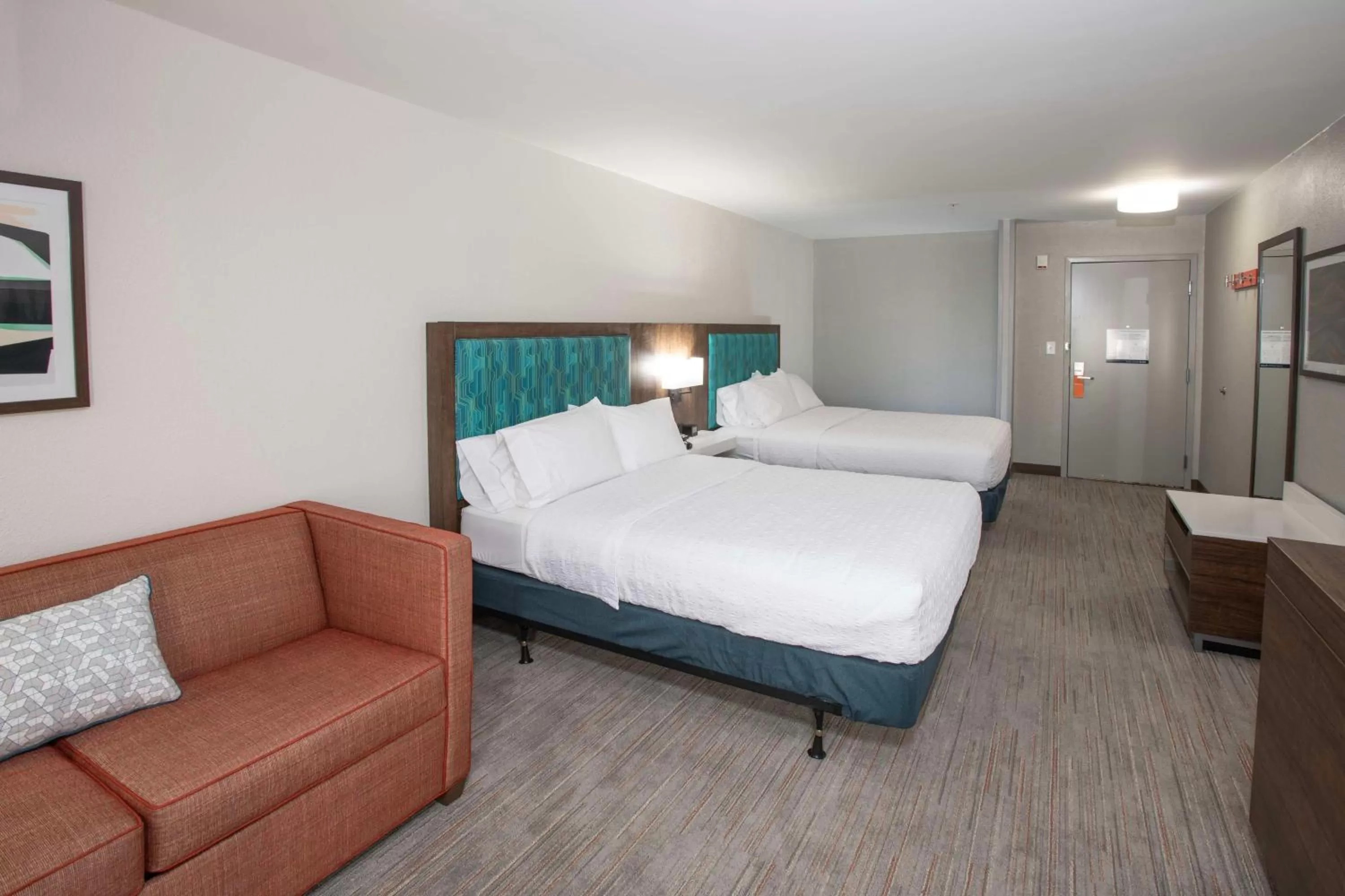 Living room, Bed in Hampton Inn Dry Ridge