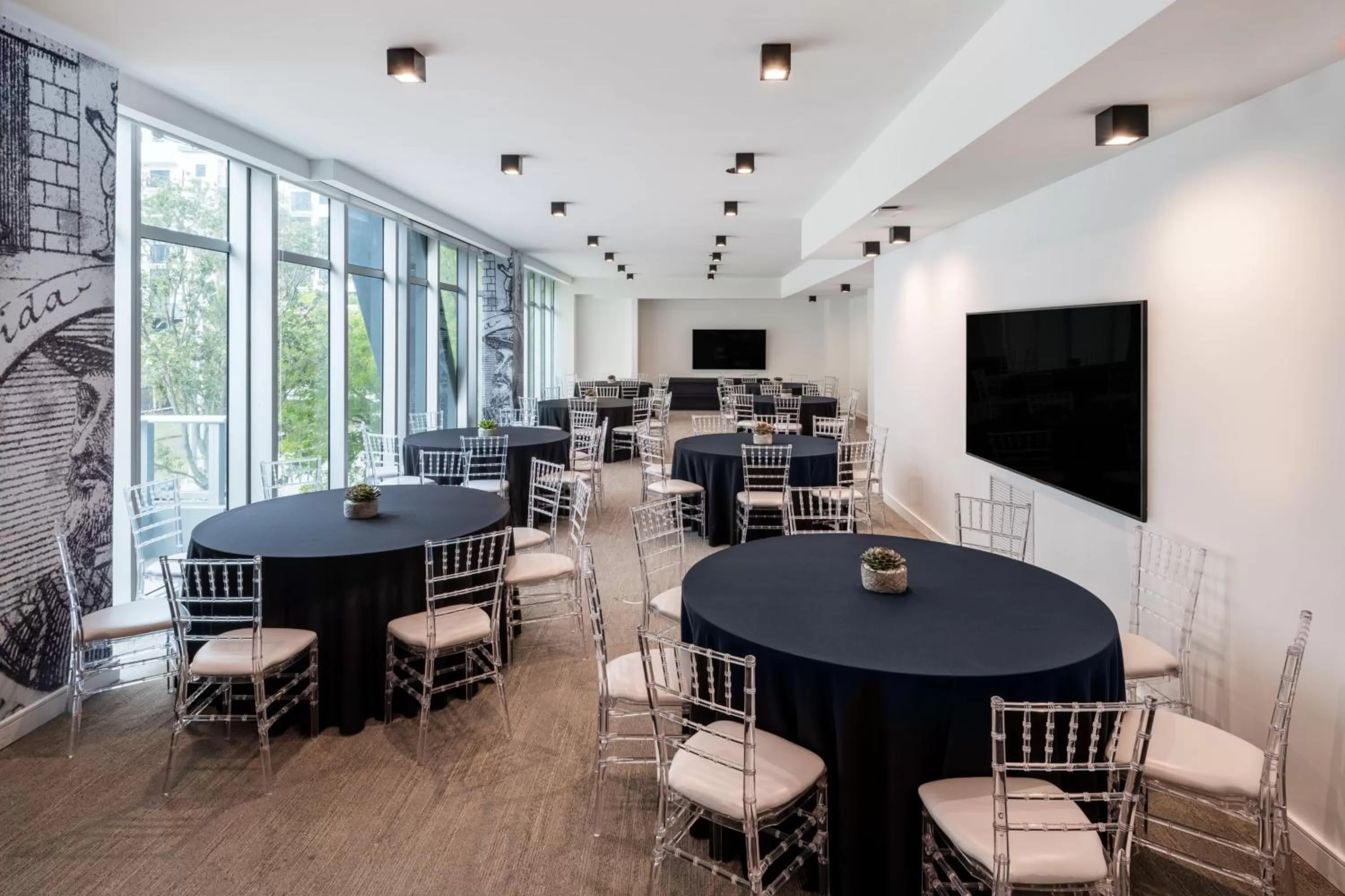 Meeting/conference room in Atwell Suites Miami Brickell by IHG