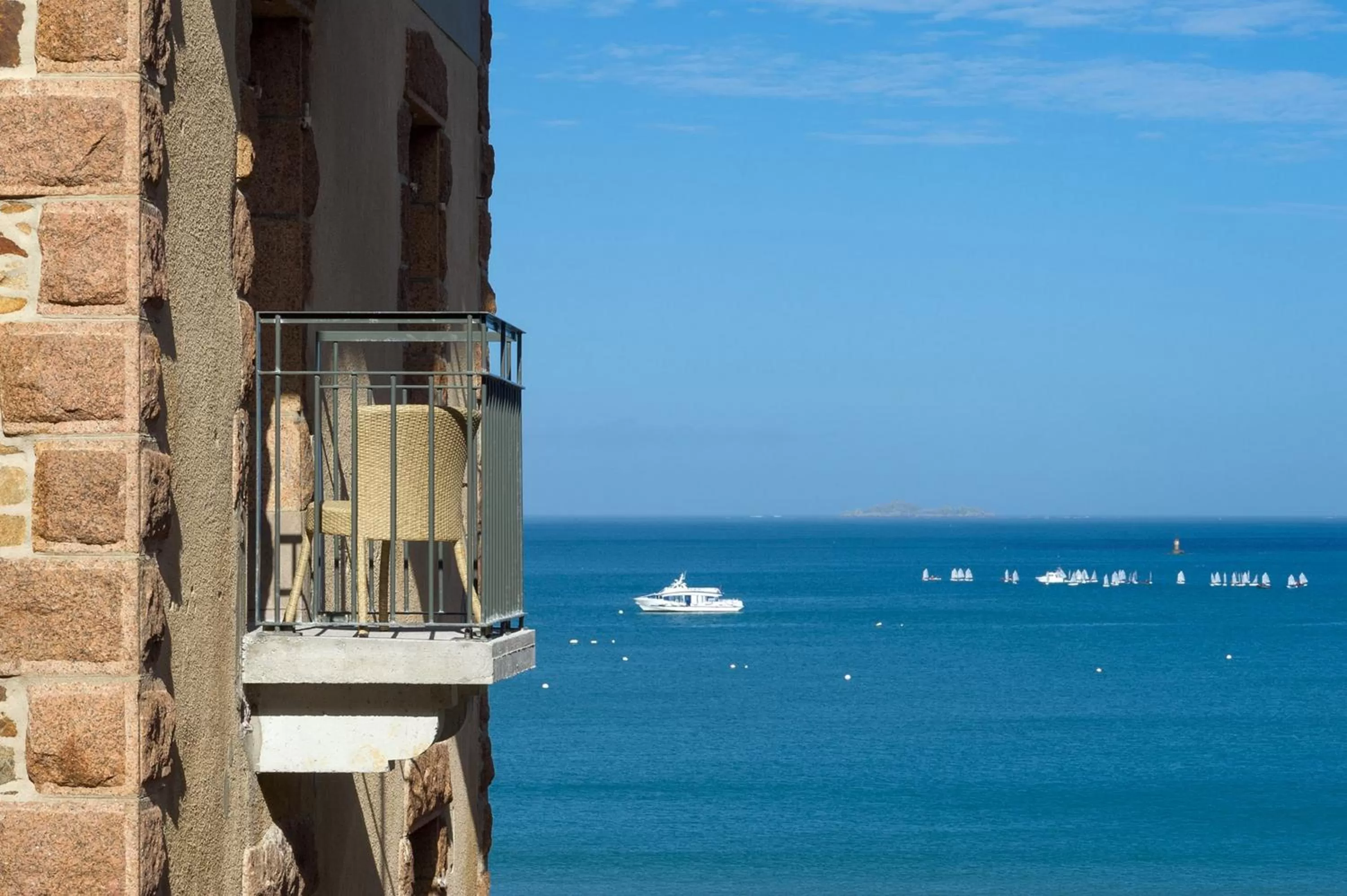 Facade/entrance in Logis Hôtel Ker Mor